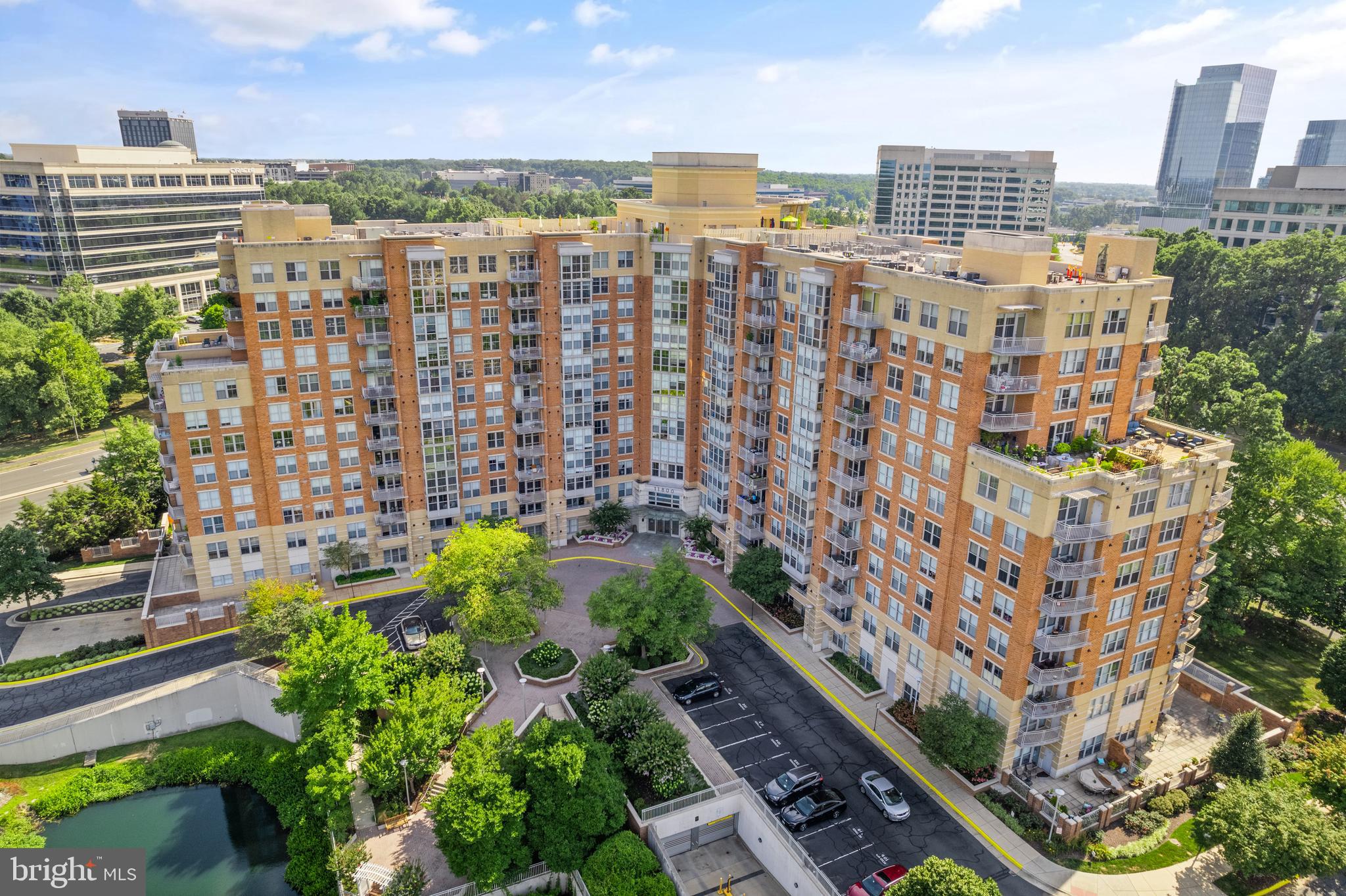 CARLTON HOUSE - Residential
