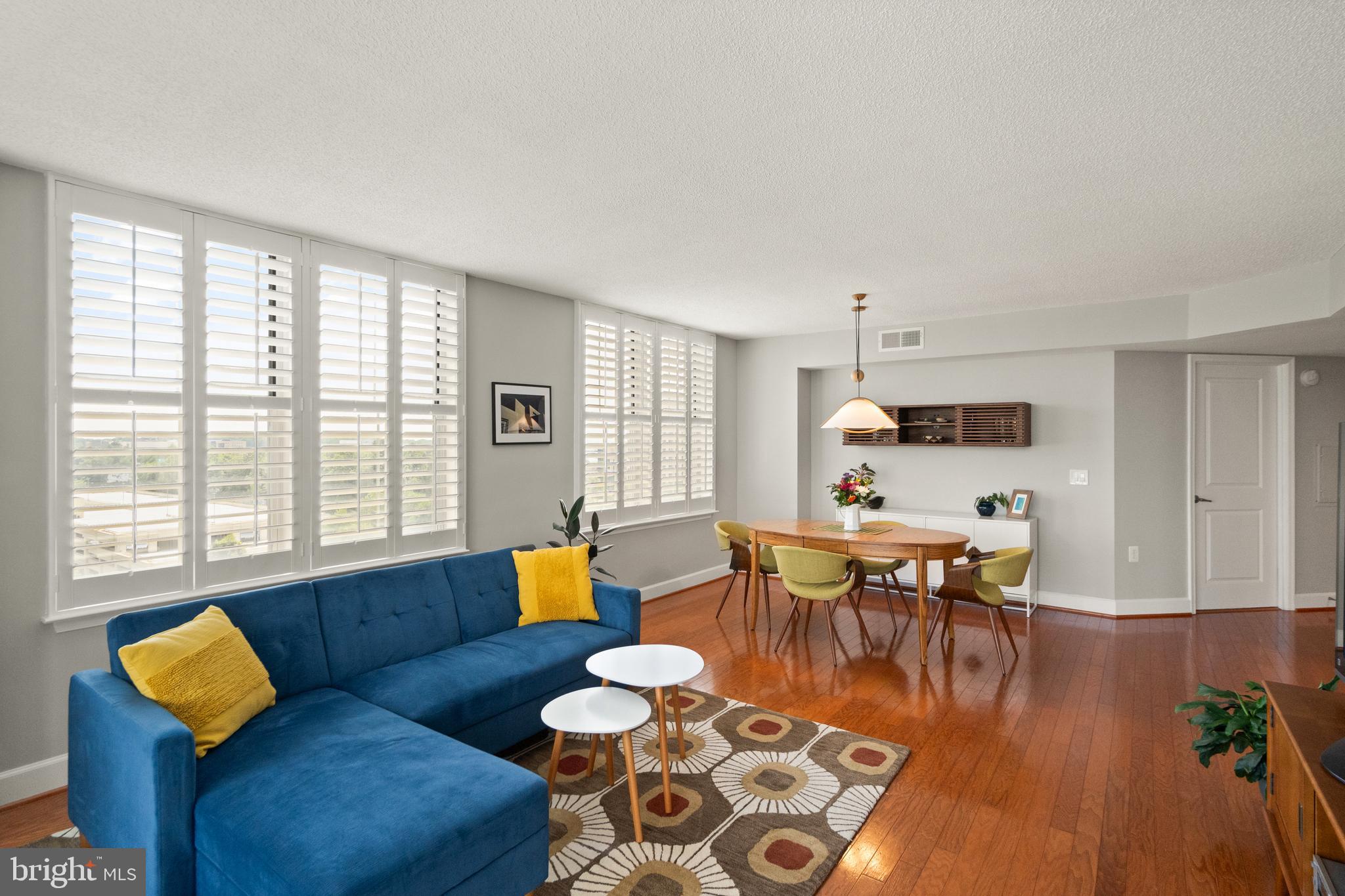 CARLTON HOUSE - Residential