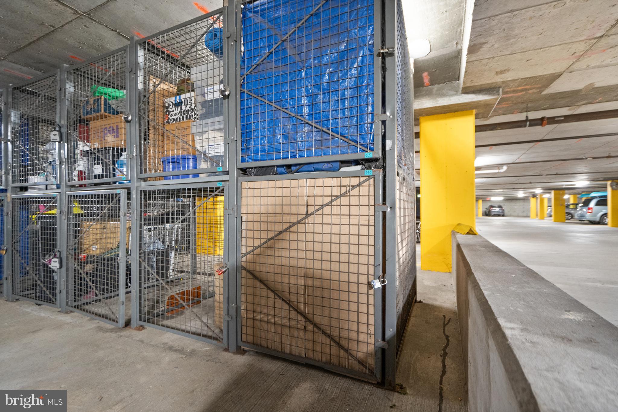 CARLTON HOUSE - Residential