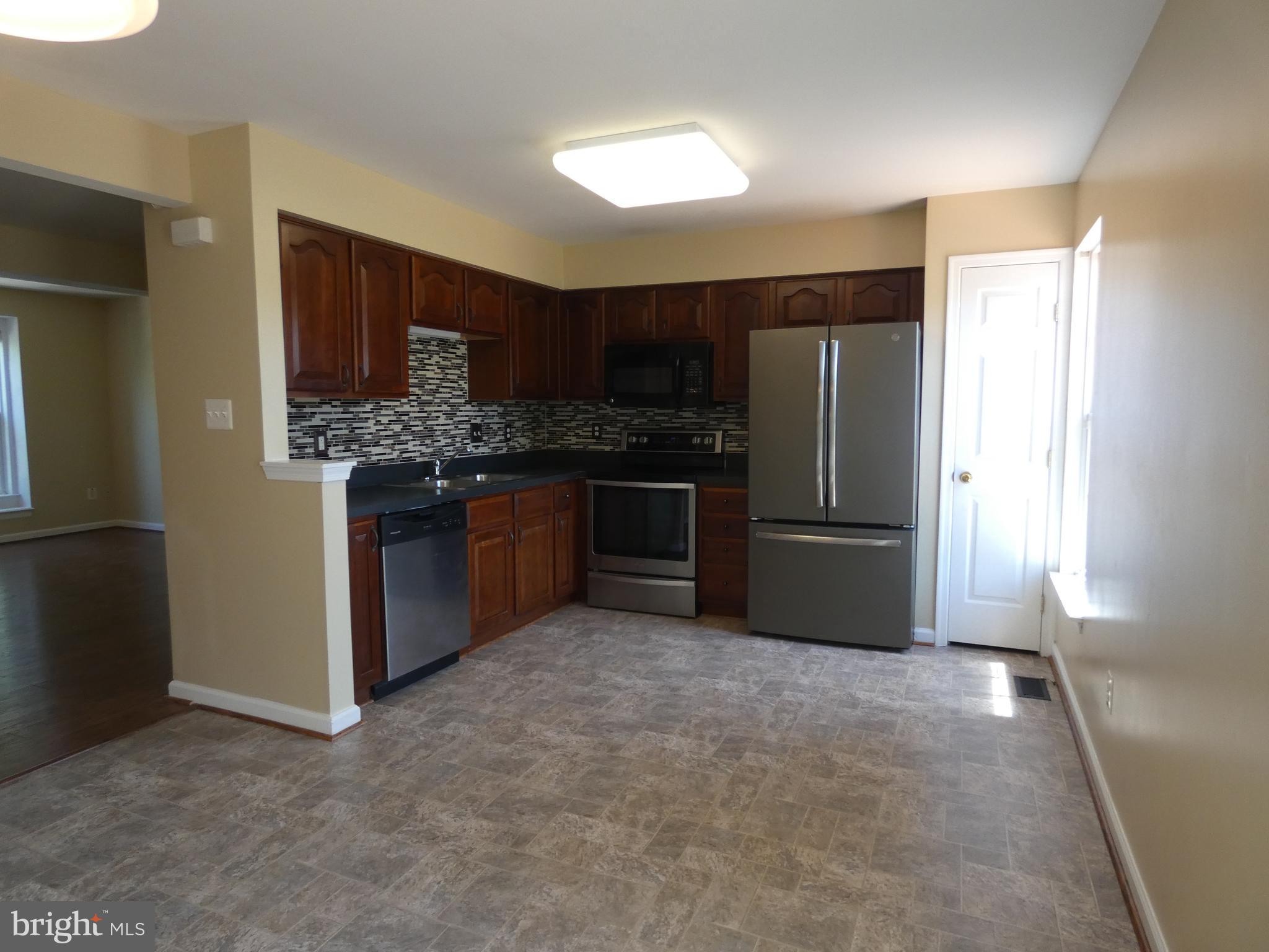 SALEM FIELDS - Residential Lease