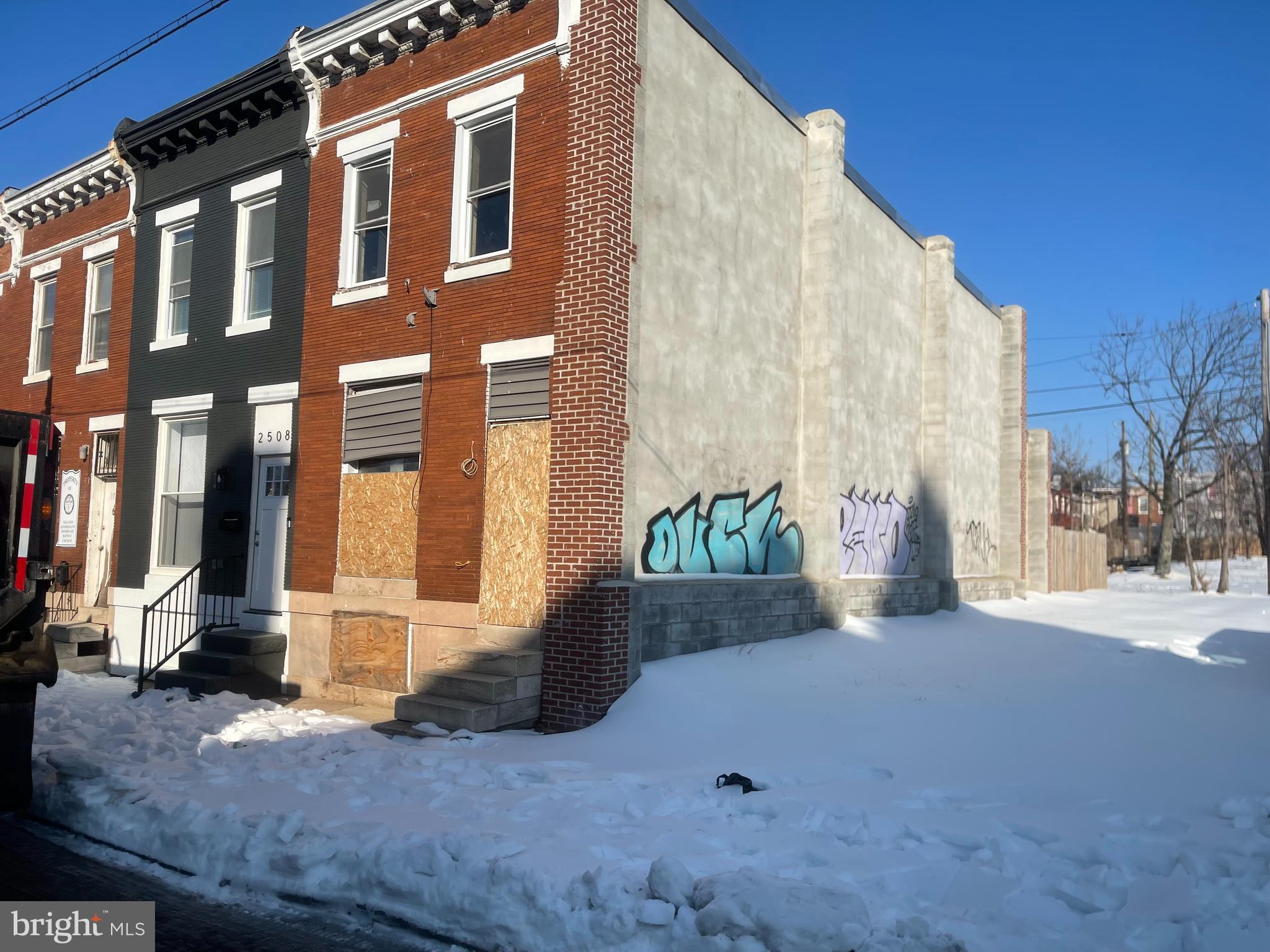 2510 E PRESTON STREET