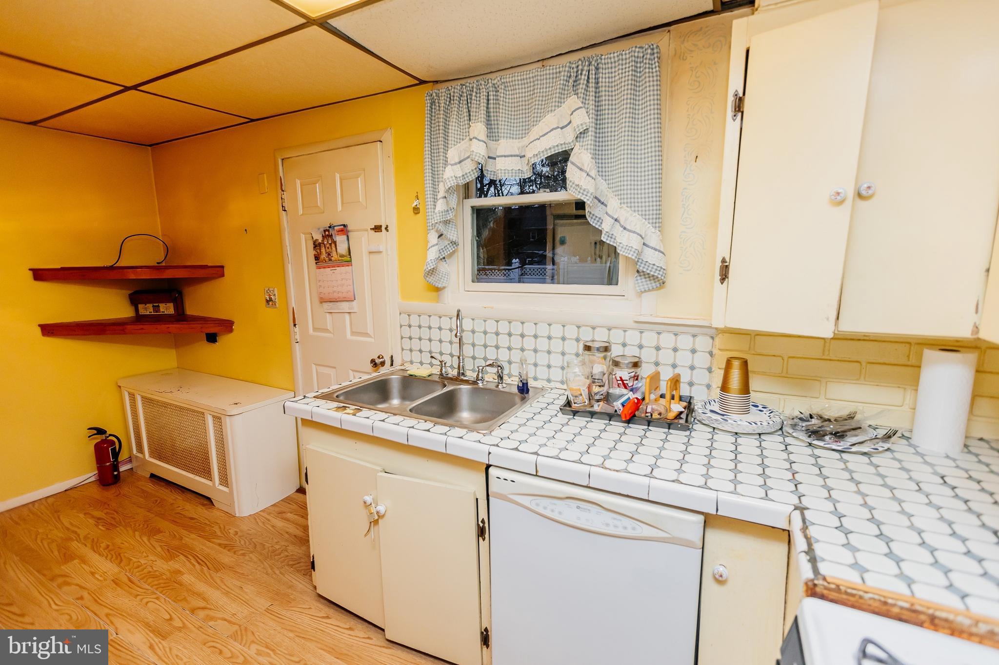 BUSTLETON - Residential