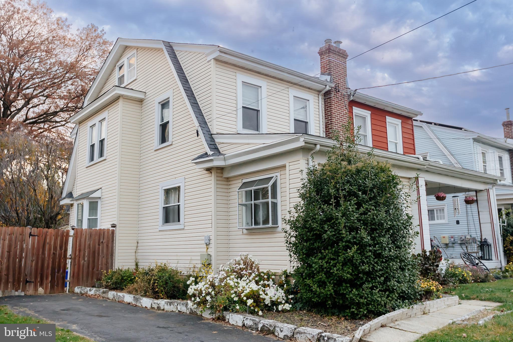 BUSTLETON - Residential