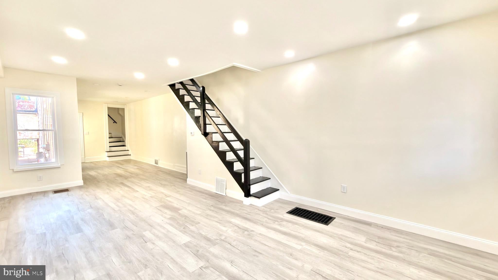 553 GORDON STREET
