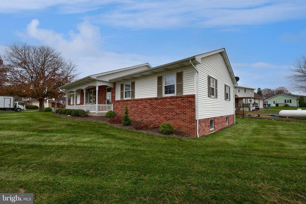 Photo of 10 Carriage Drive, GORDONVILLE, PA 17529 (MLS # PALA2080706)