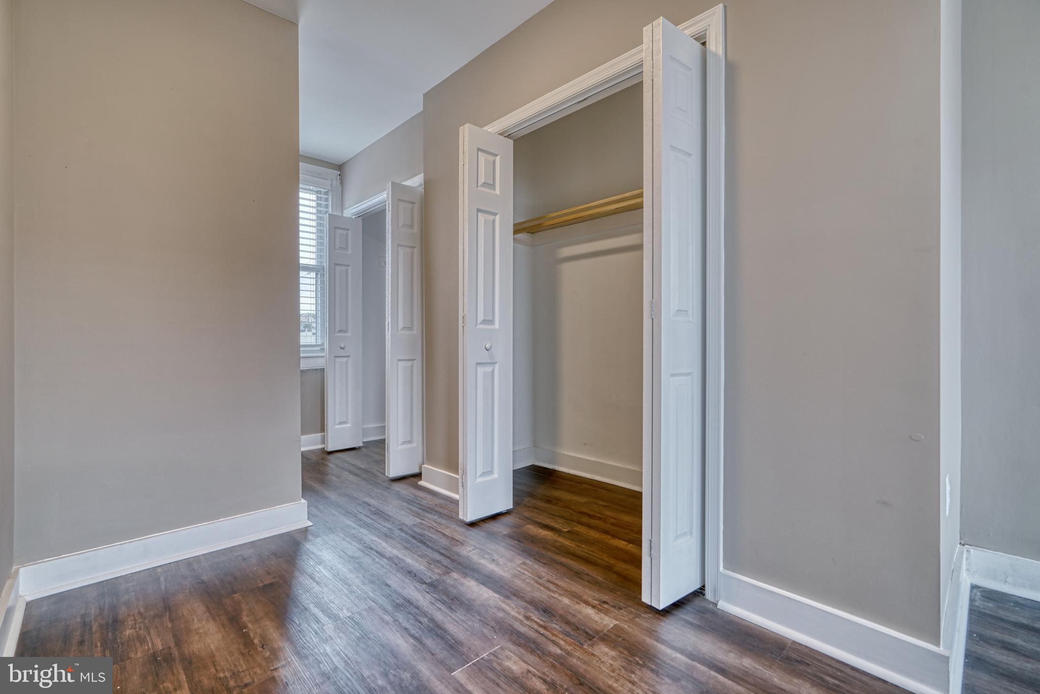 RIVERSIDE - Residential Lease
