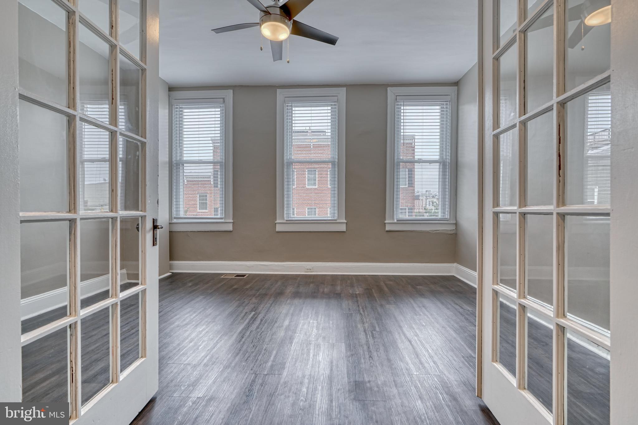 RIVERSIDE - Residential Lease