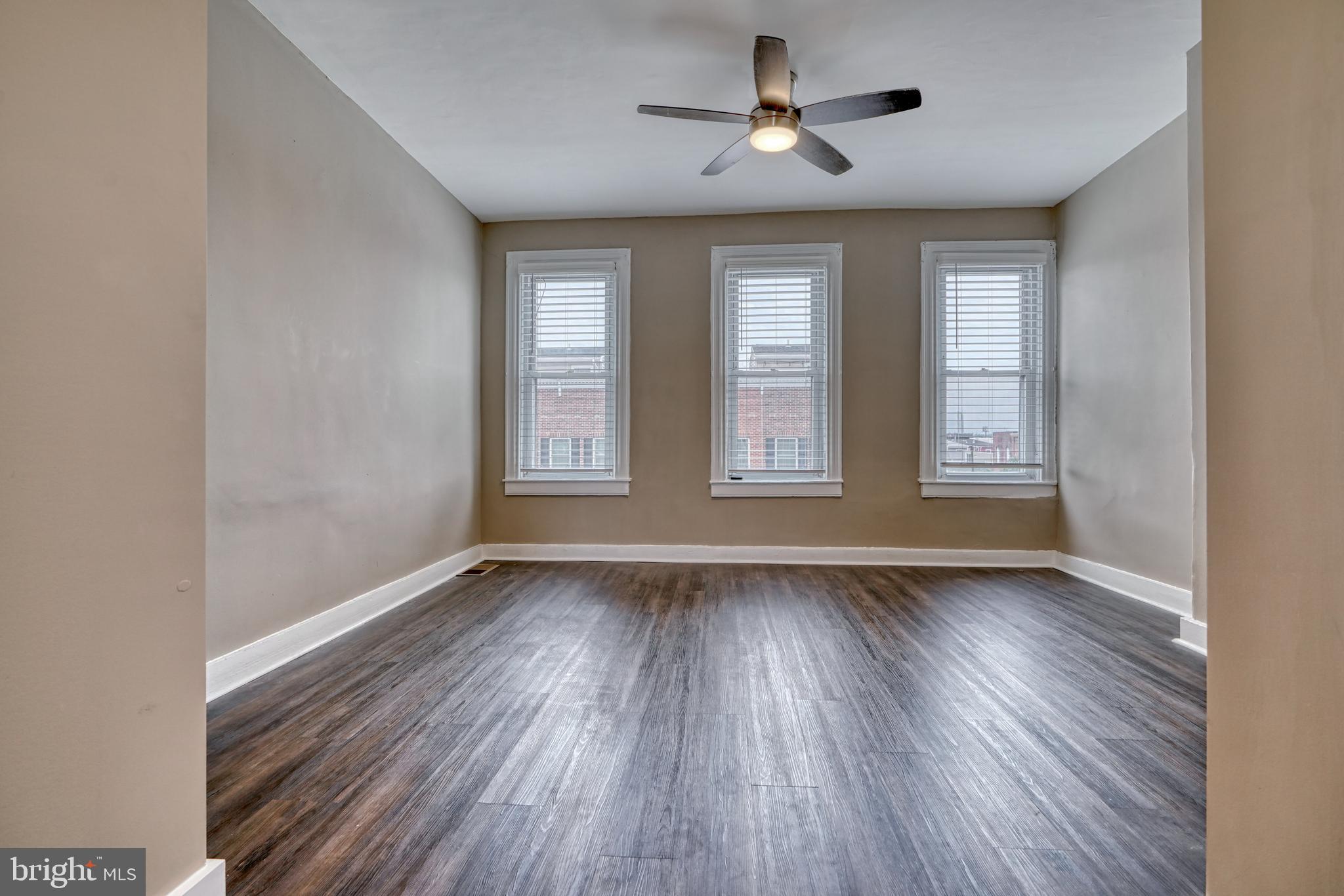RIVERSIDE - Residential Lease