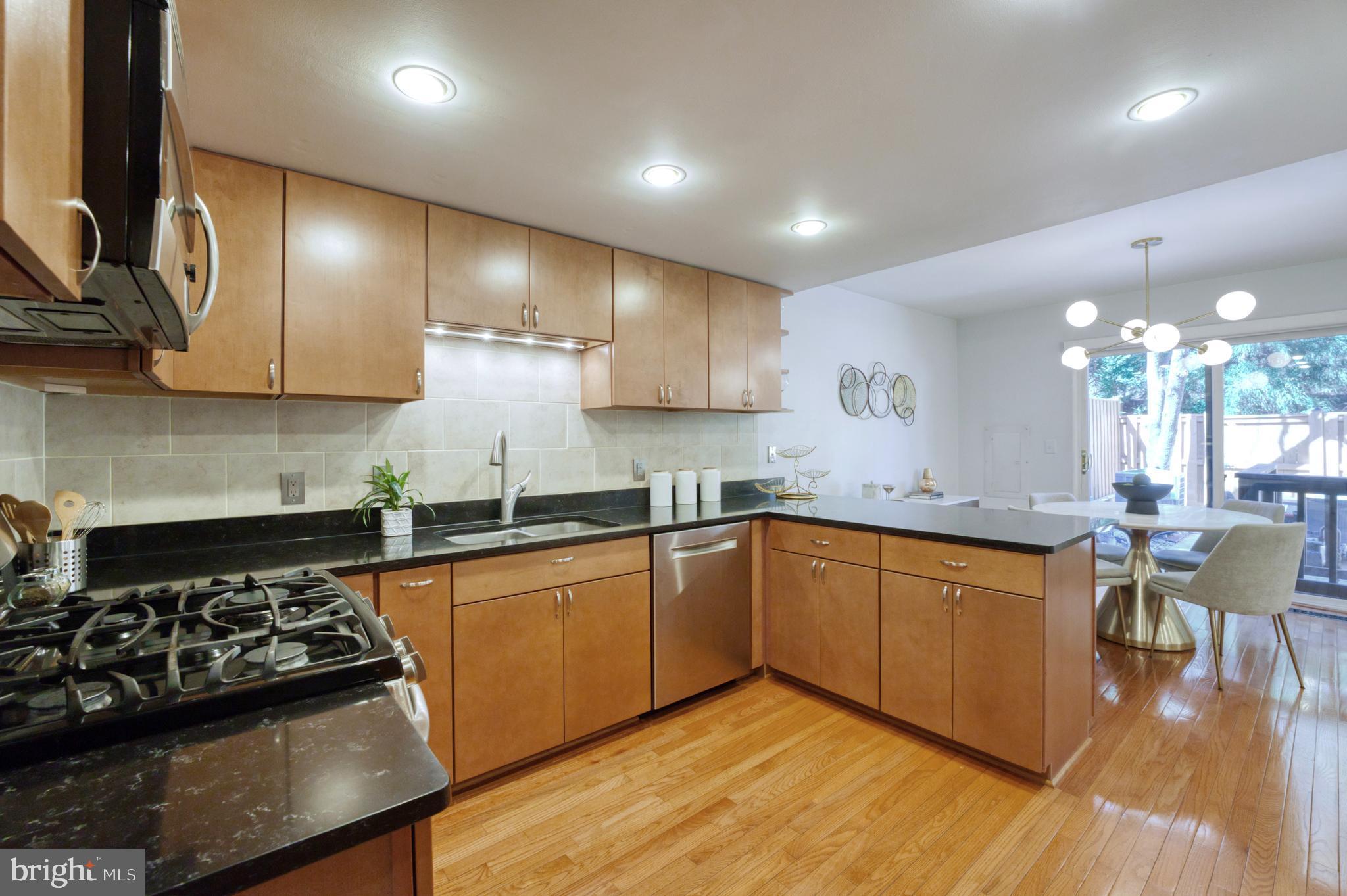 CEDAR COVE - Residential