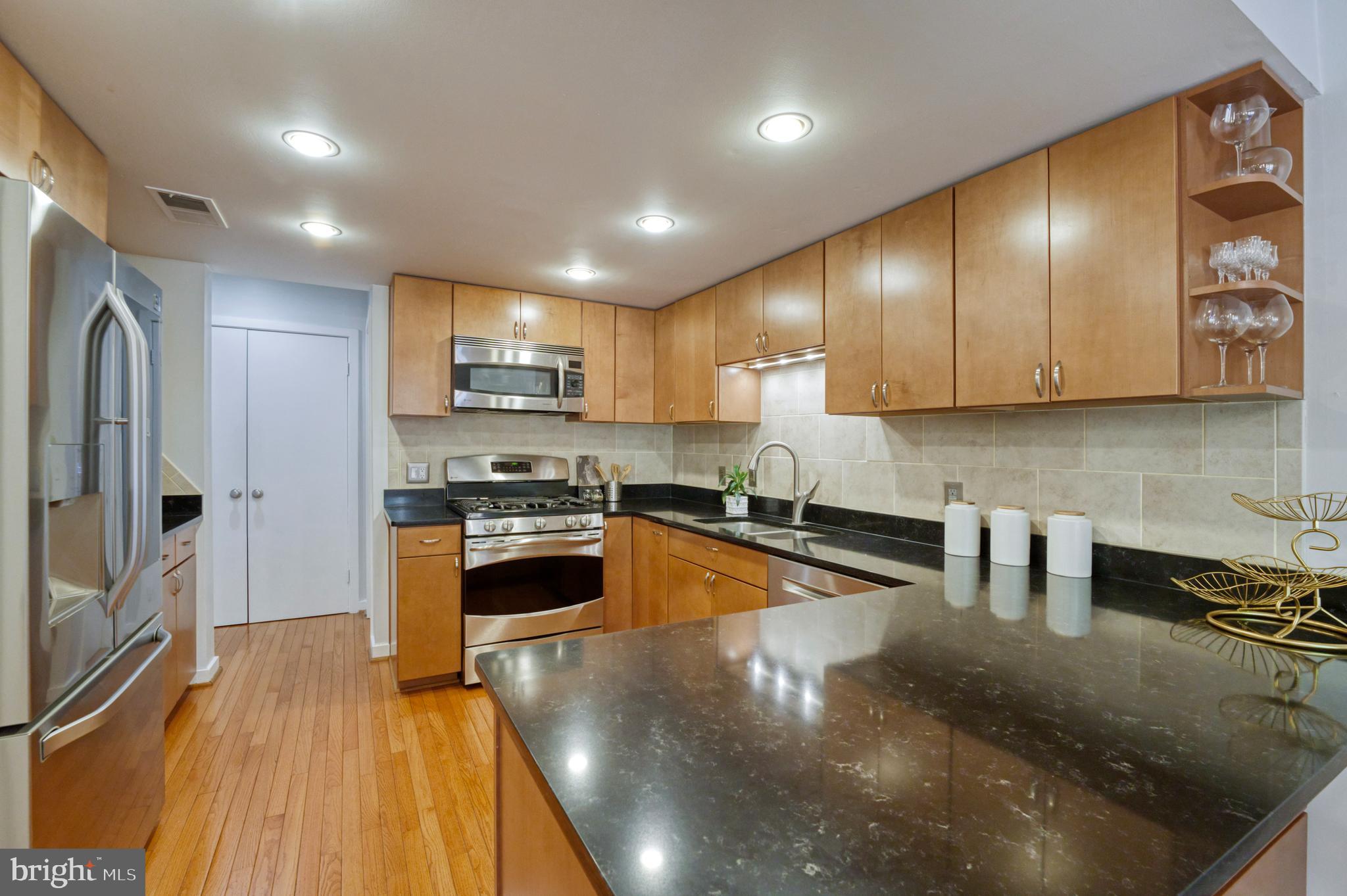 CEDAR COVE - Residential