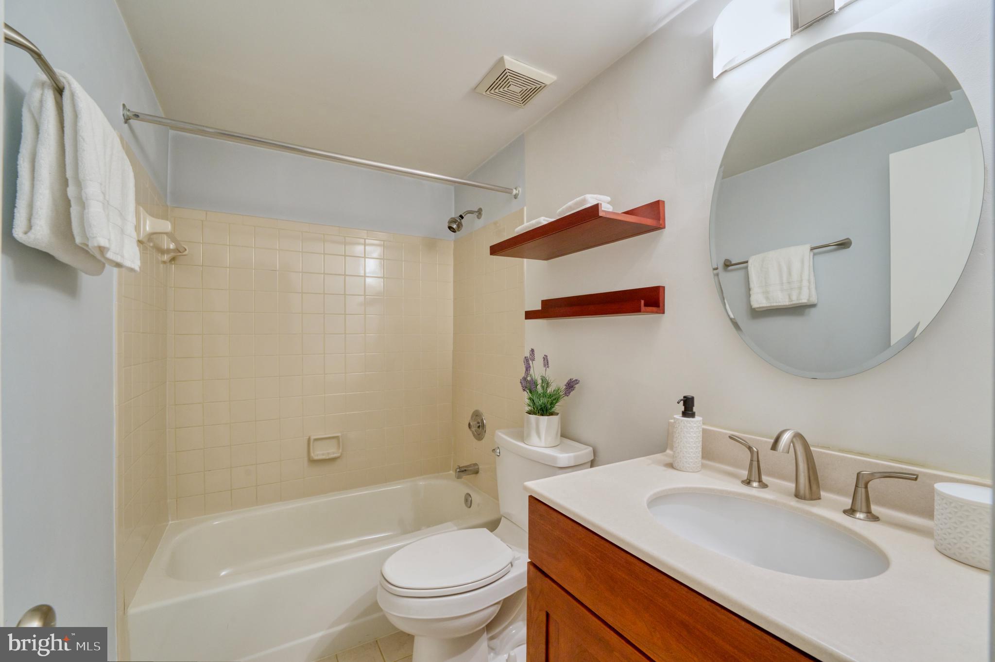 CEDAR COVE - Residential