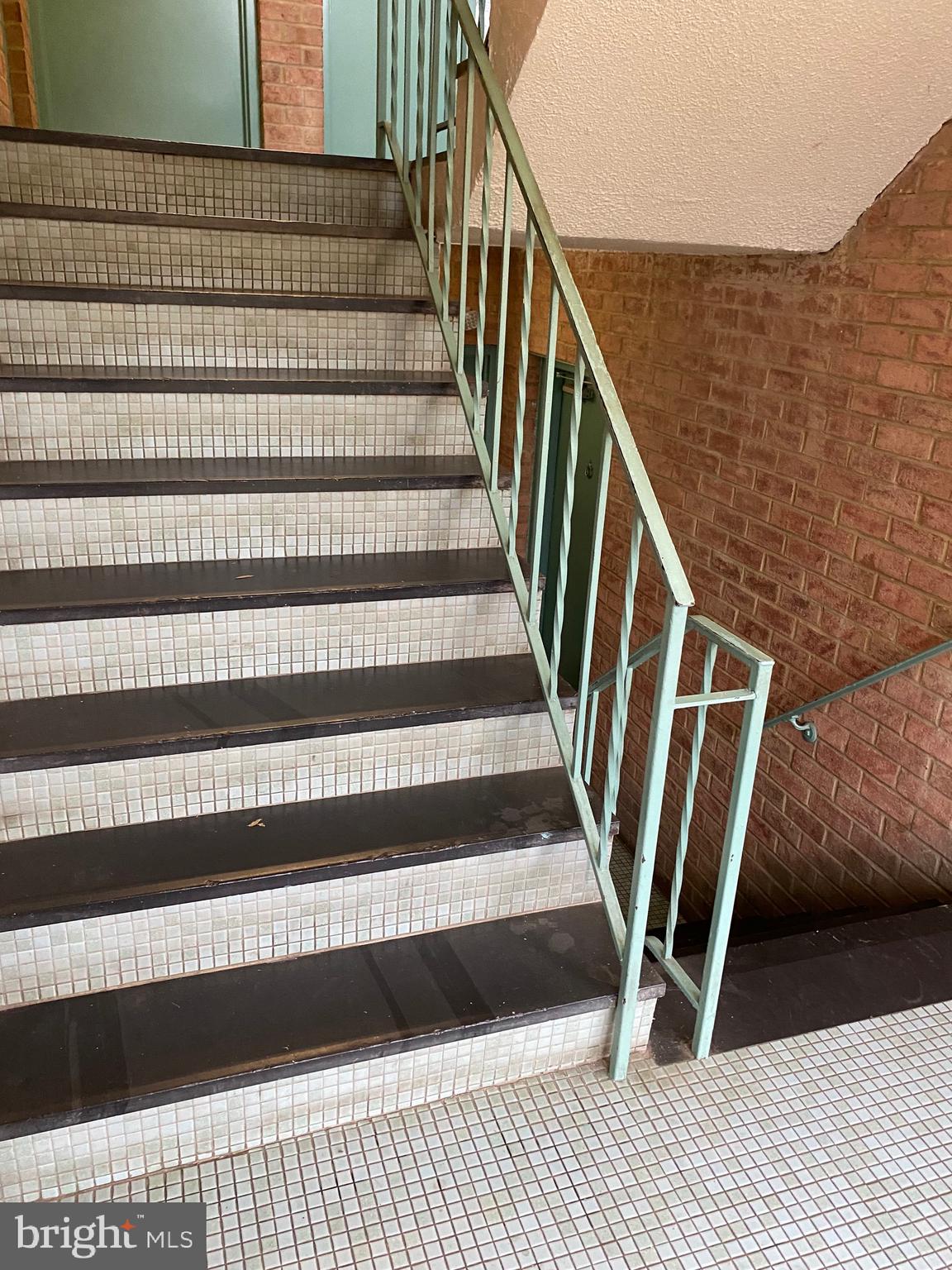 PINEWOOD SOUTH - Residential