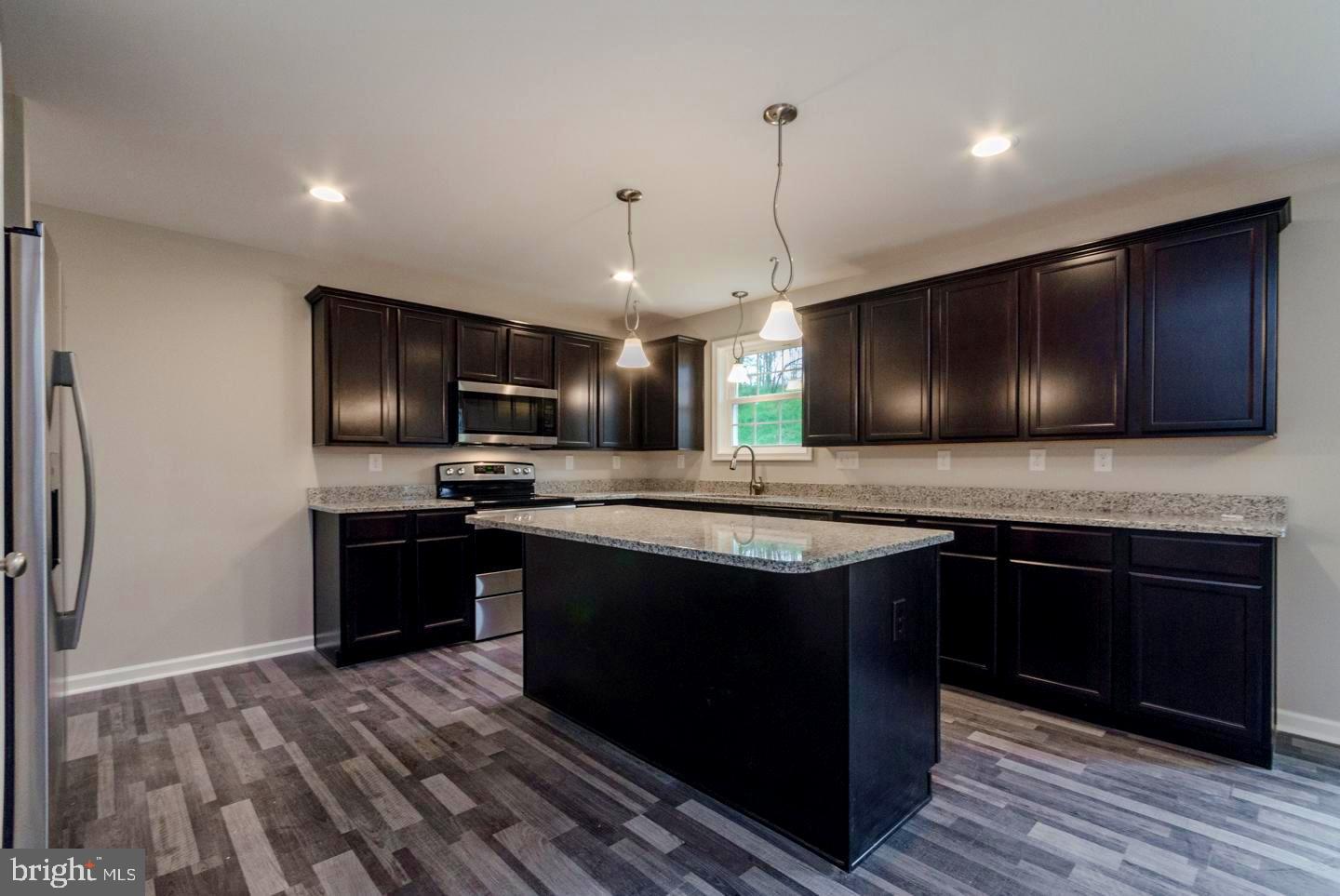 RED HILL - Residential