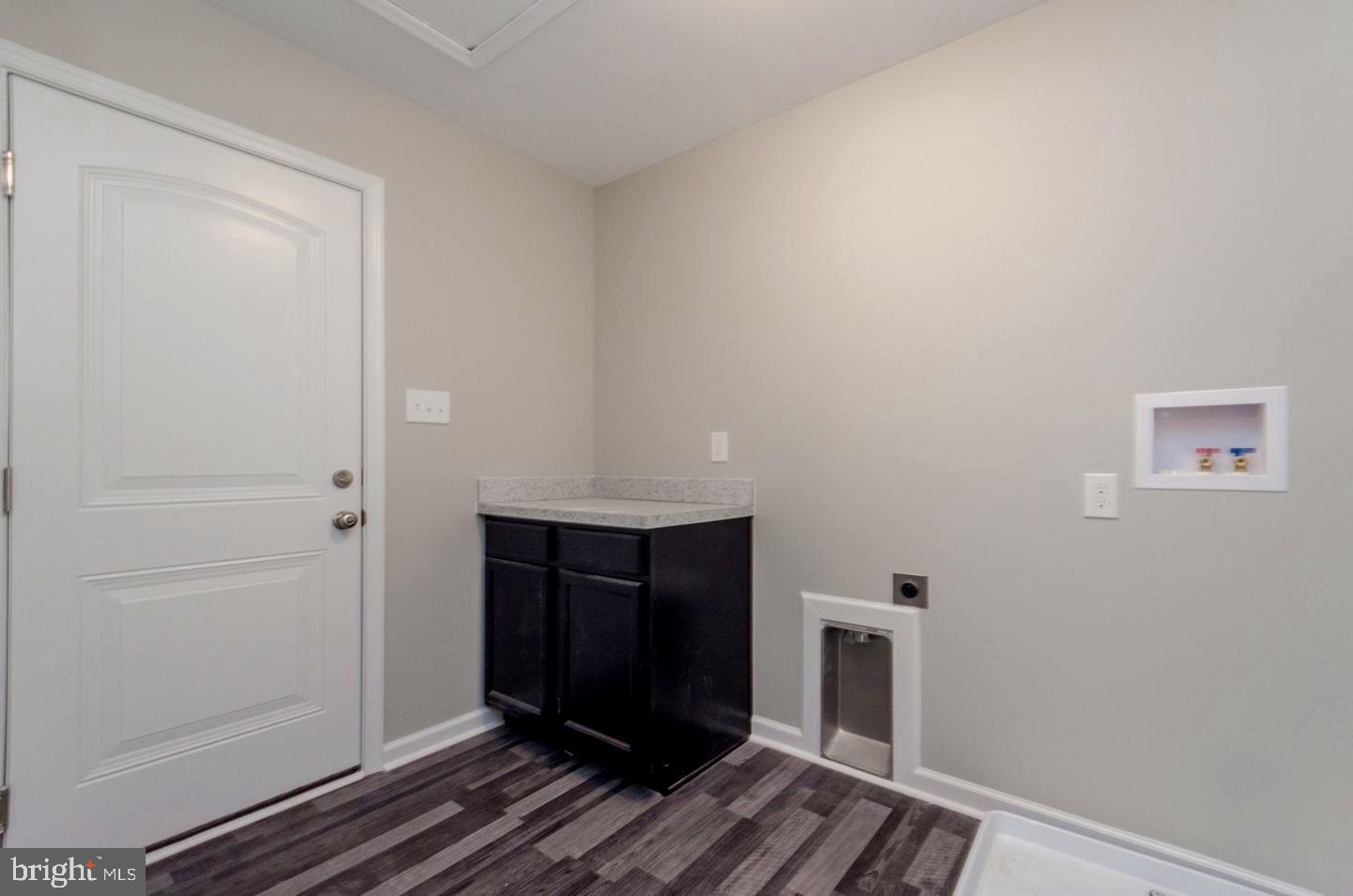 RED HILL - Residential