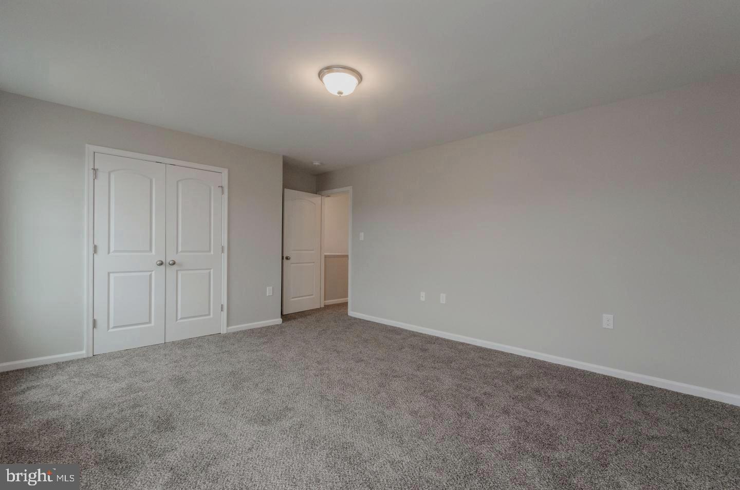 RED HILL - Residential