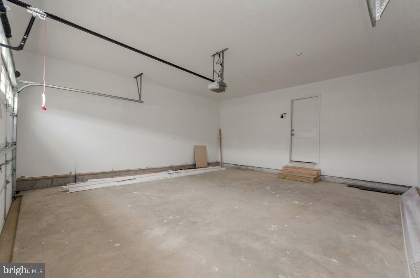 RED HILL - Residential