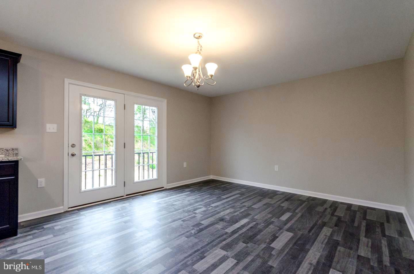 RED HILL - Residential