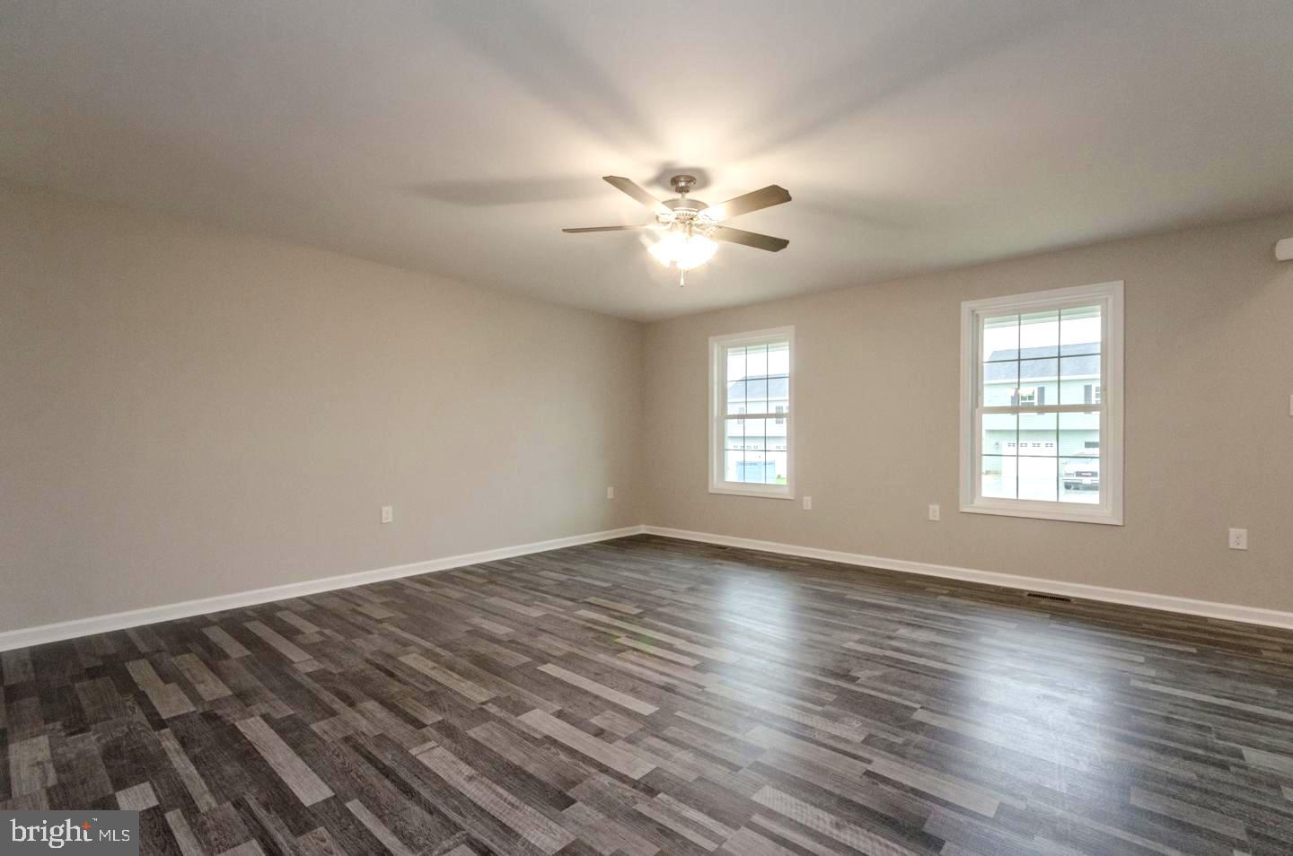 RED HILL - Residential