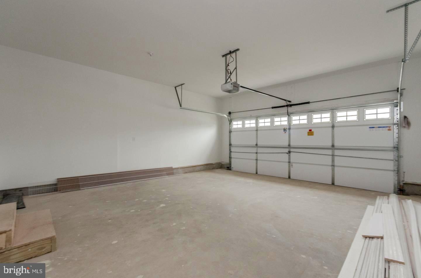 RED HILL - Residential