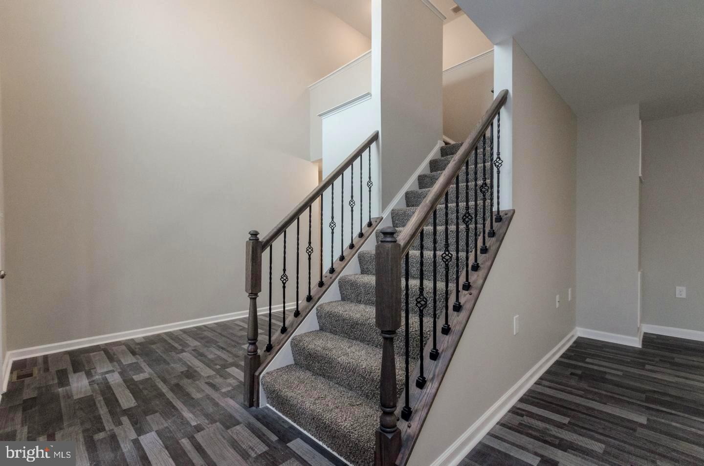 RED HILL - Residential