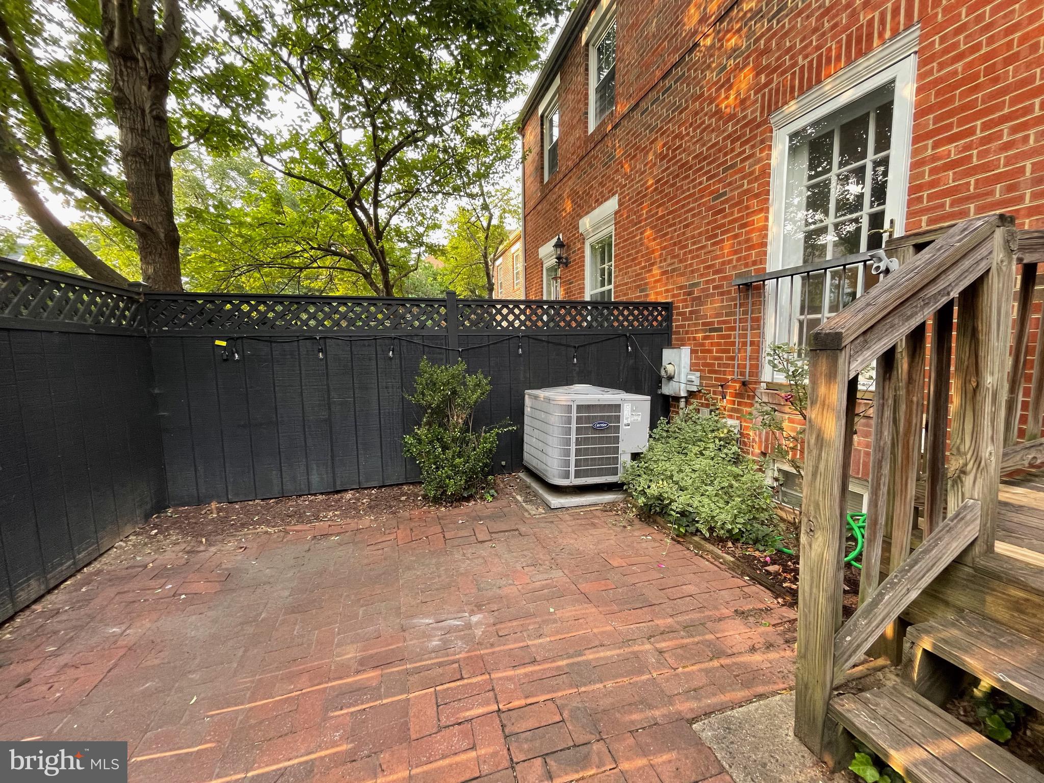 OLD TOWN STATION - Residential Lease