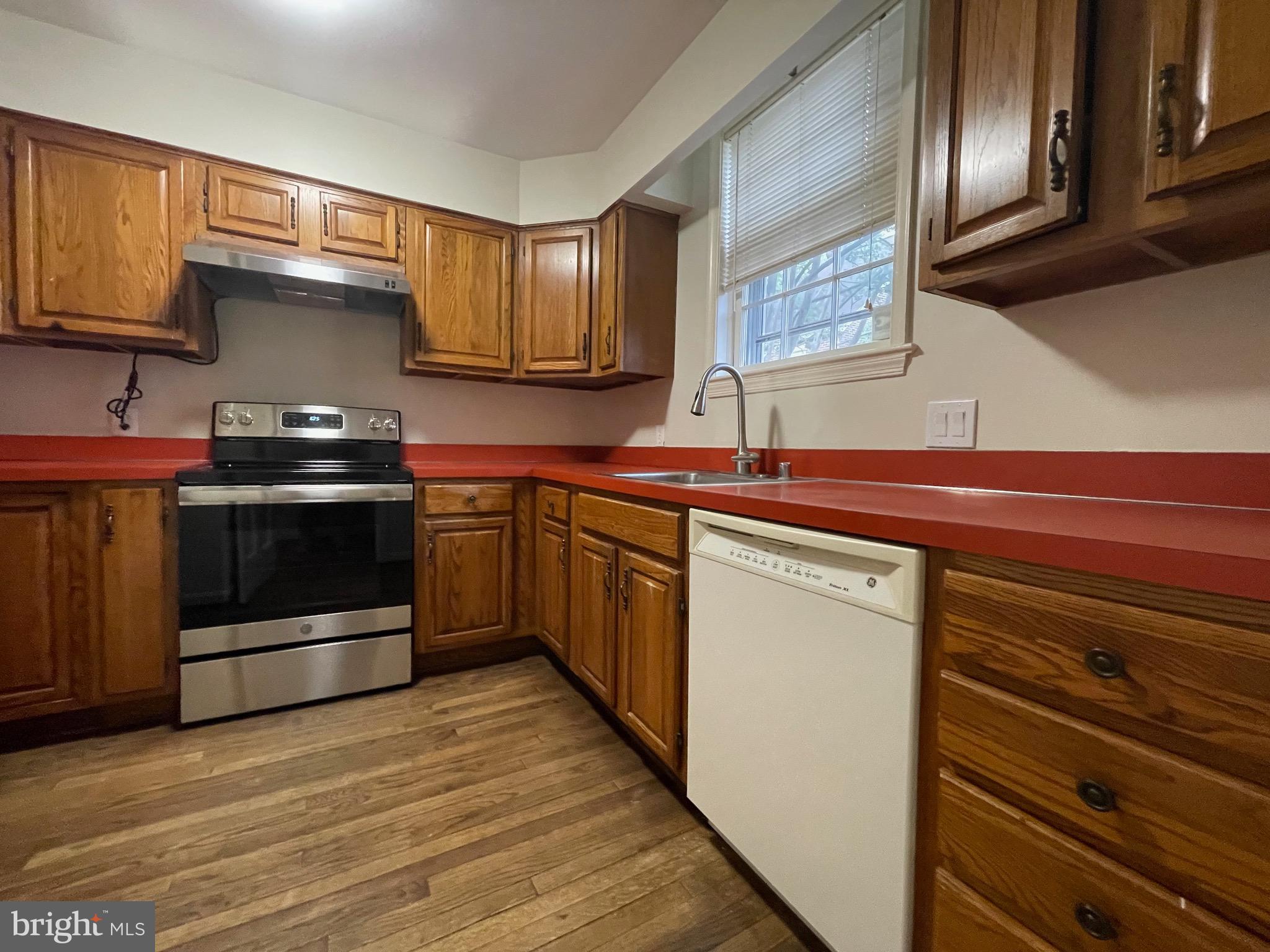 OLD TOWN STATION - Residential Lease