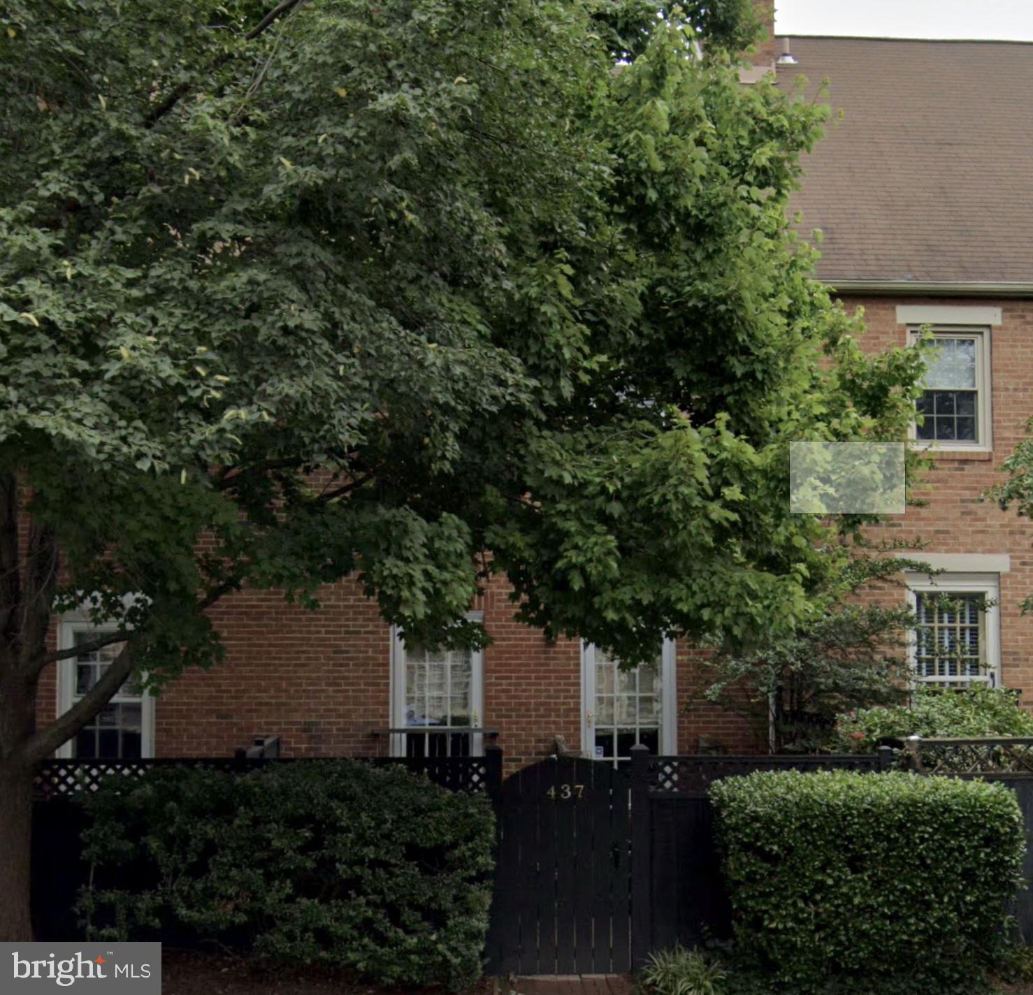 OLD TOWN STATION - Residential Lease