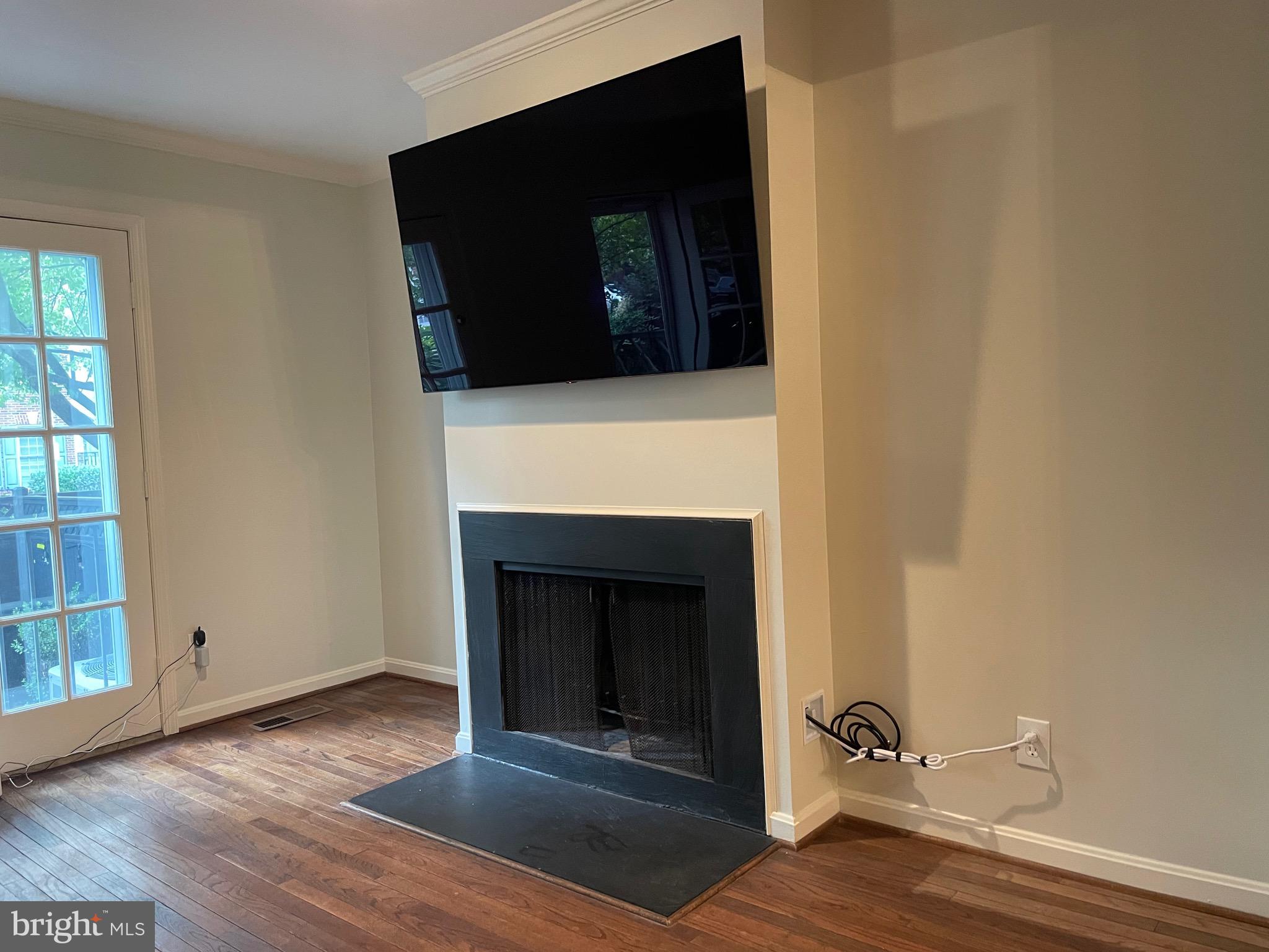 OLD TOWN STATION - Residential Lease