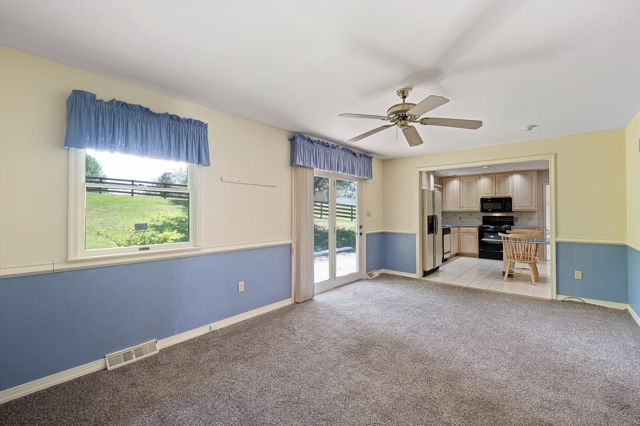 ROLLING MEADOWS - Residential