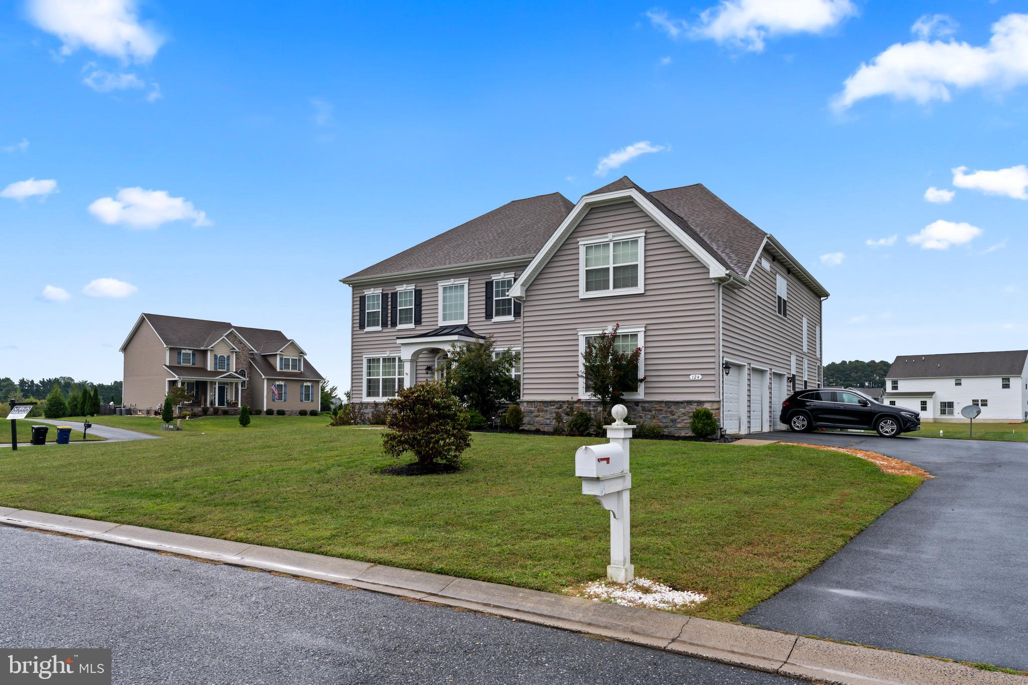 124 REDMOND LANE