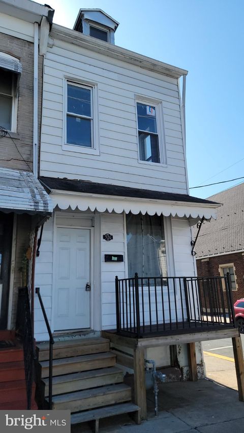 Multifamily For Sale - 926 Greenwich Street<br/> READING, PA 19604