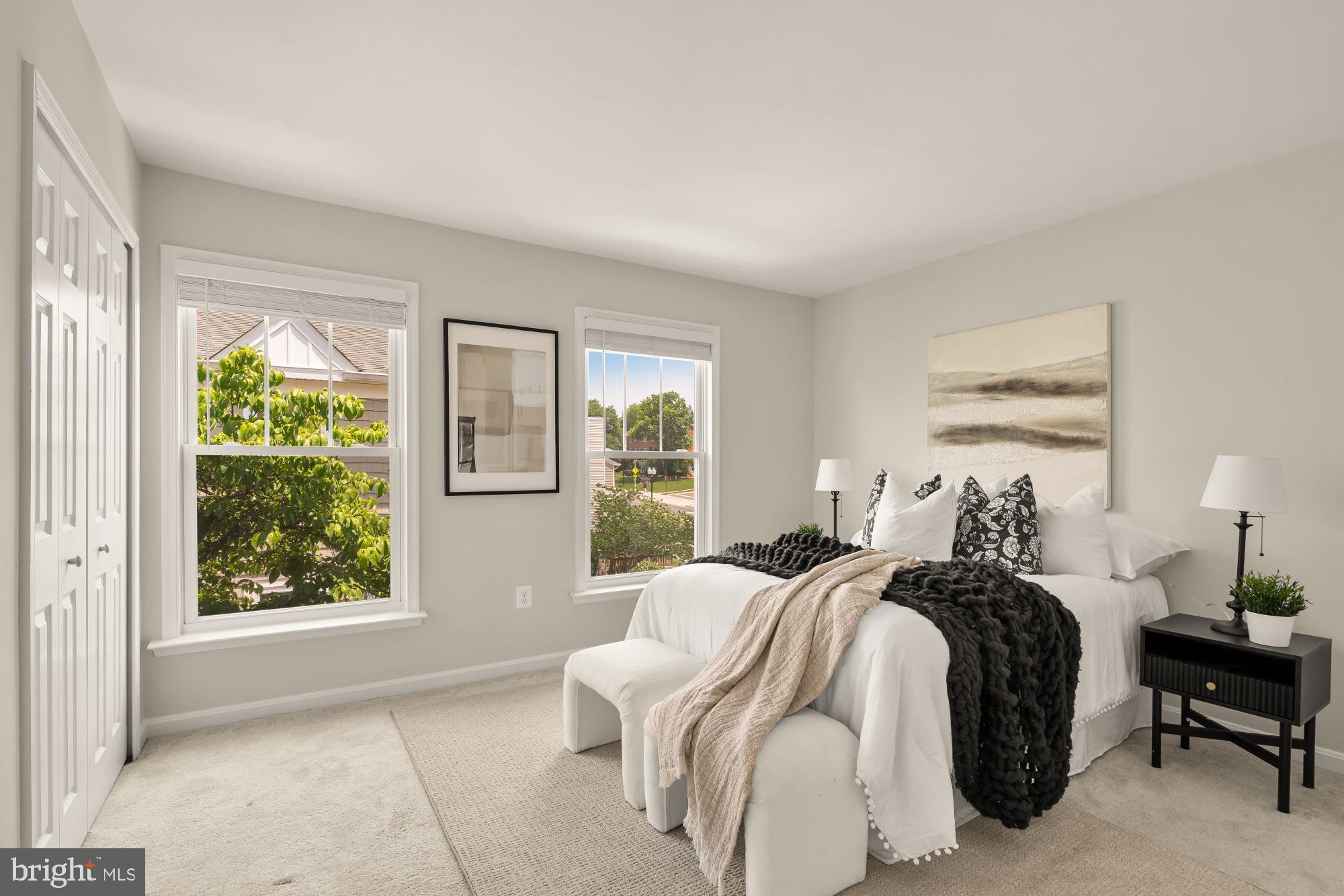 DUNDREE KNOLL - Residential