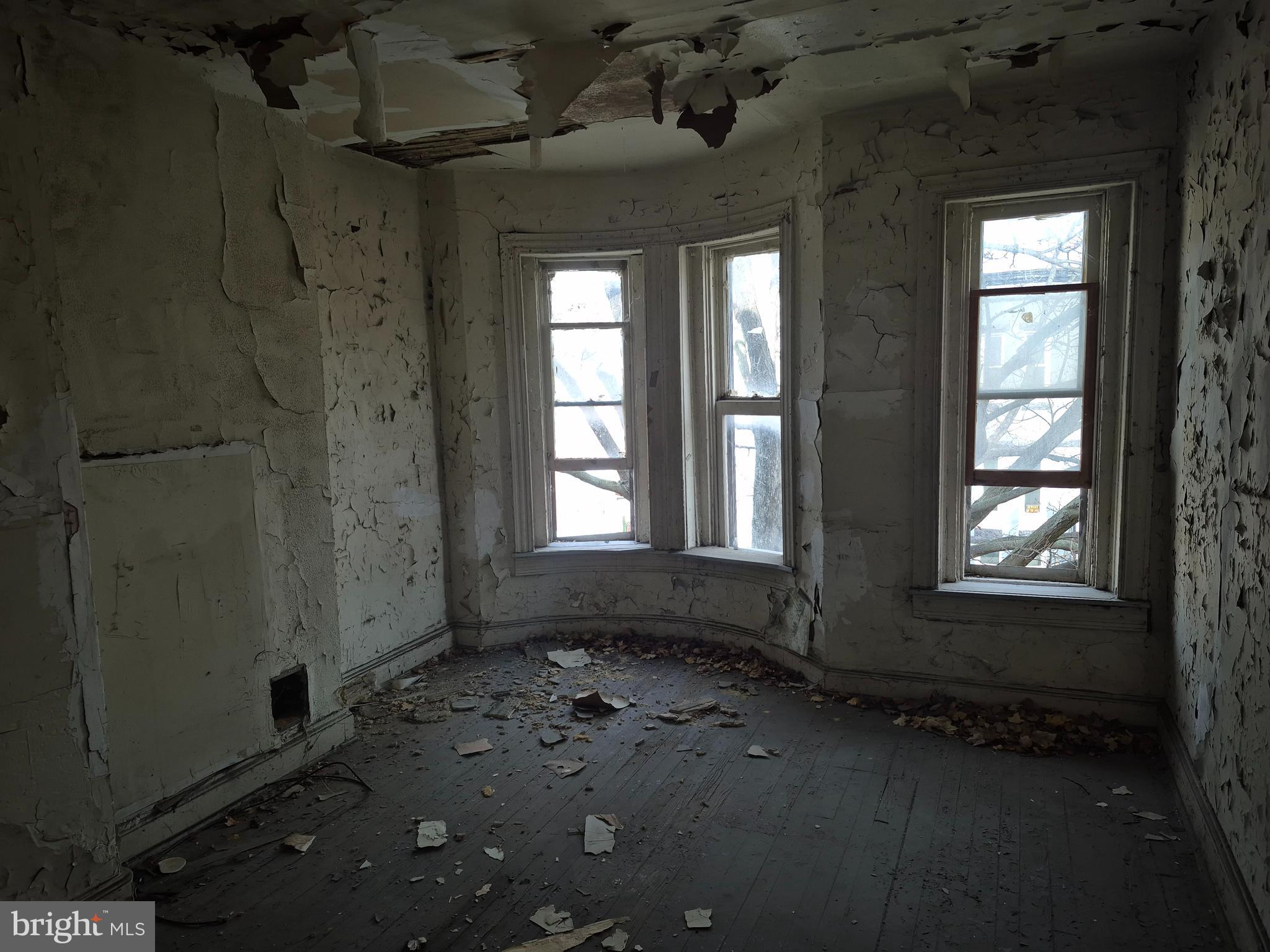 MIDTOWN EDMONDSON - Residential