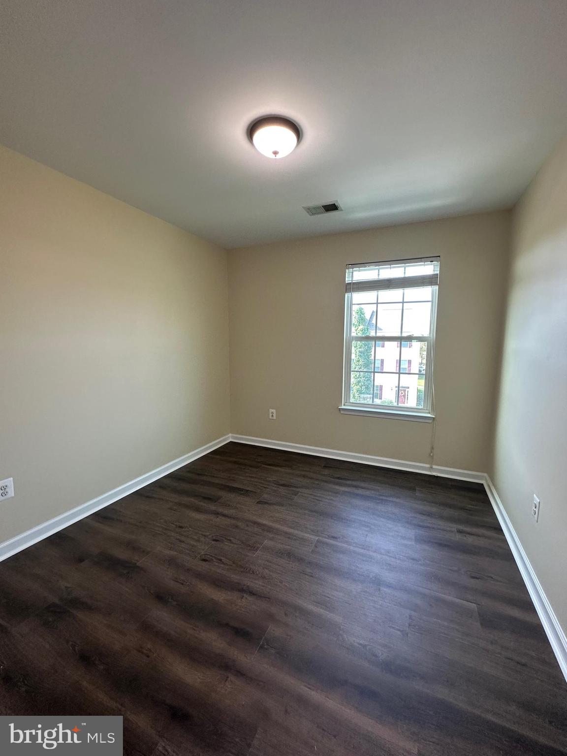 ASHBY COMMONS - Residential Lease