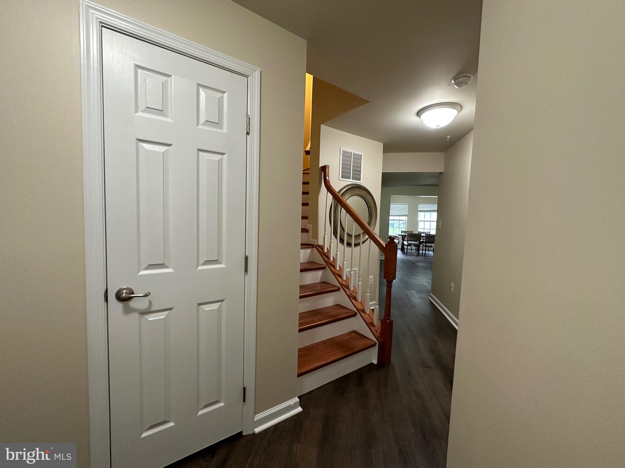 ASHBY COMMONS - Residential Lease