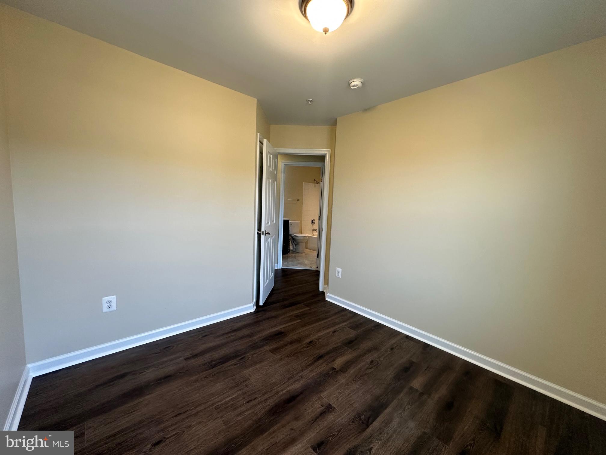 ASHBY COMMONS - Residential Lease