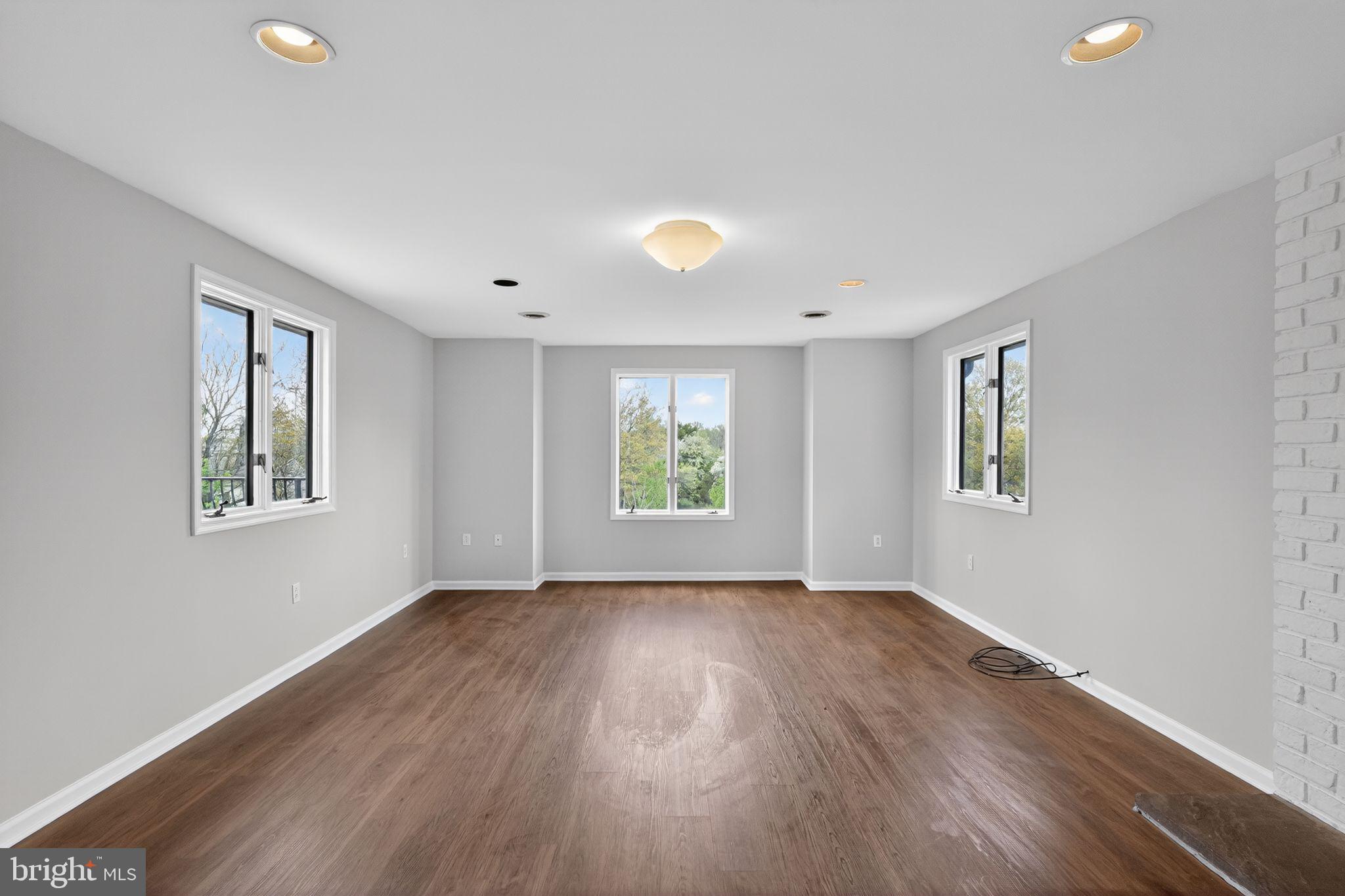 LIMERICK CTR - Residential