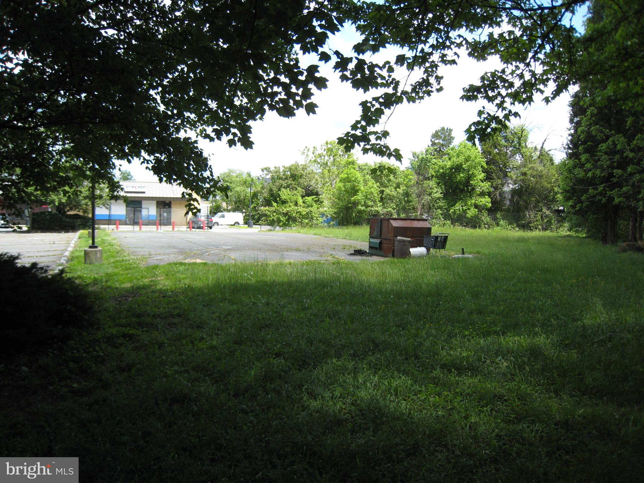 BREN MAR PARK - Land