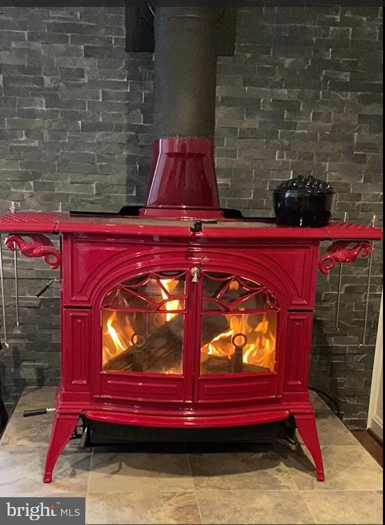 ROCKY RUN ESTATES - Residential