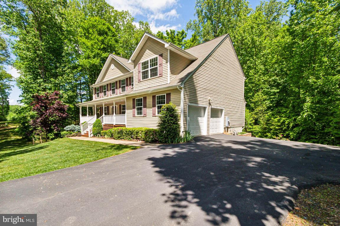 ROCKY RUN ESTATES - Residential