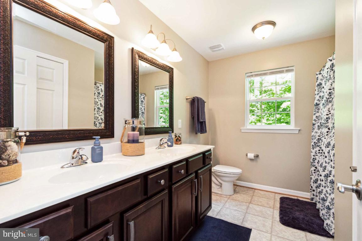 ROCKY RUN ESTATES - Residential