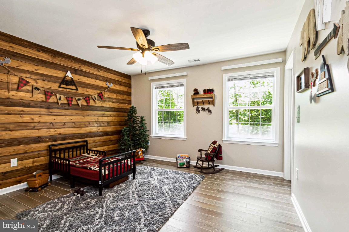 ROCKY RUN ESTATES - Residential