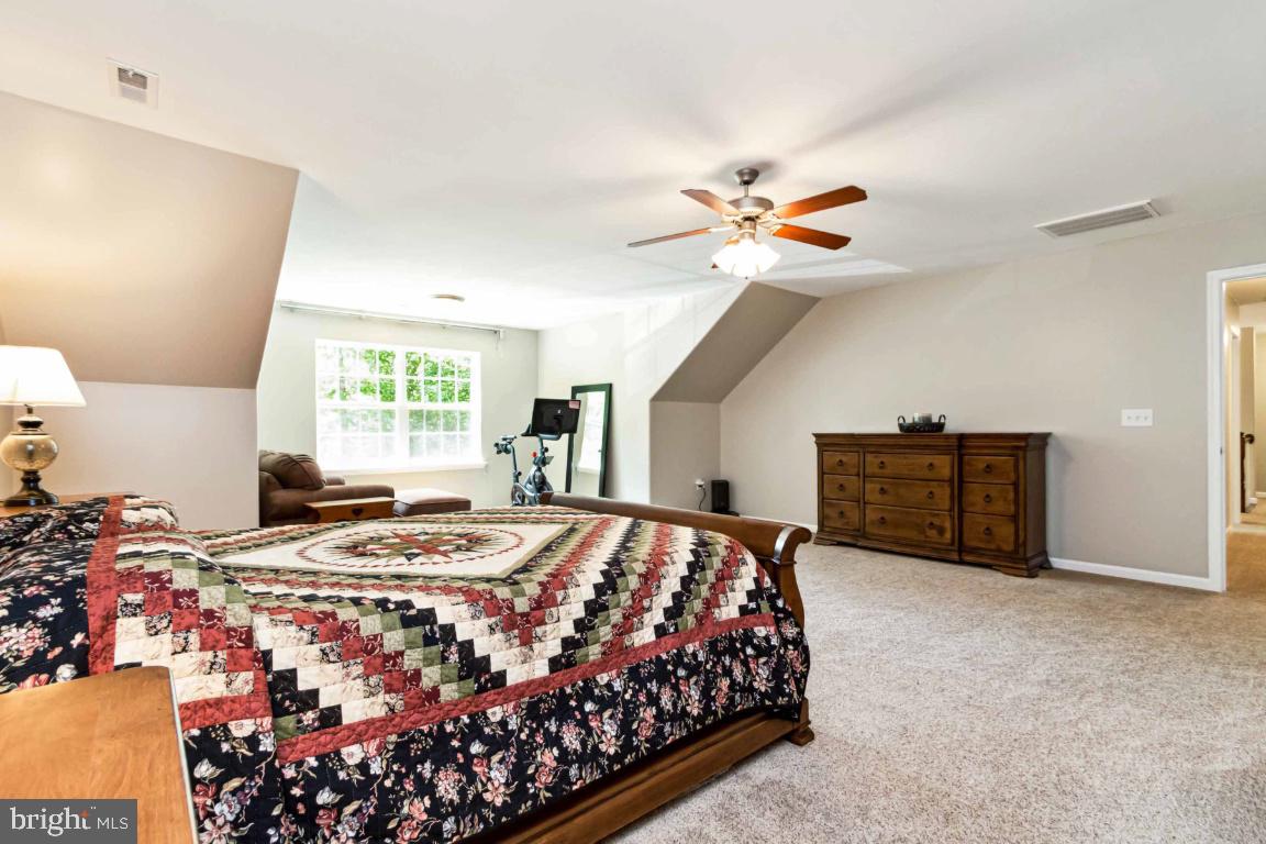 ROCKY RUN ESTATES - Residential