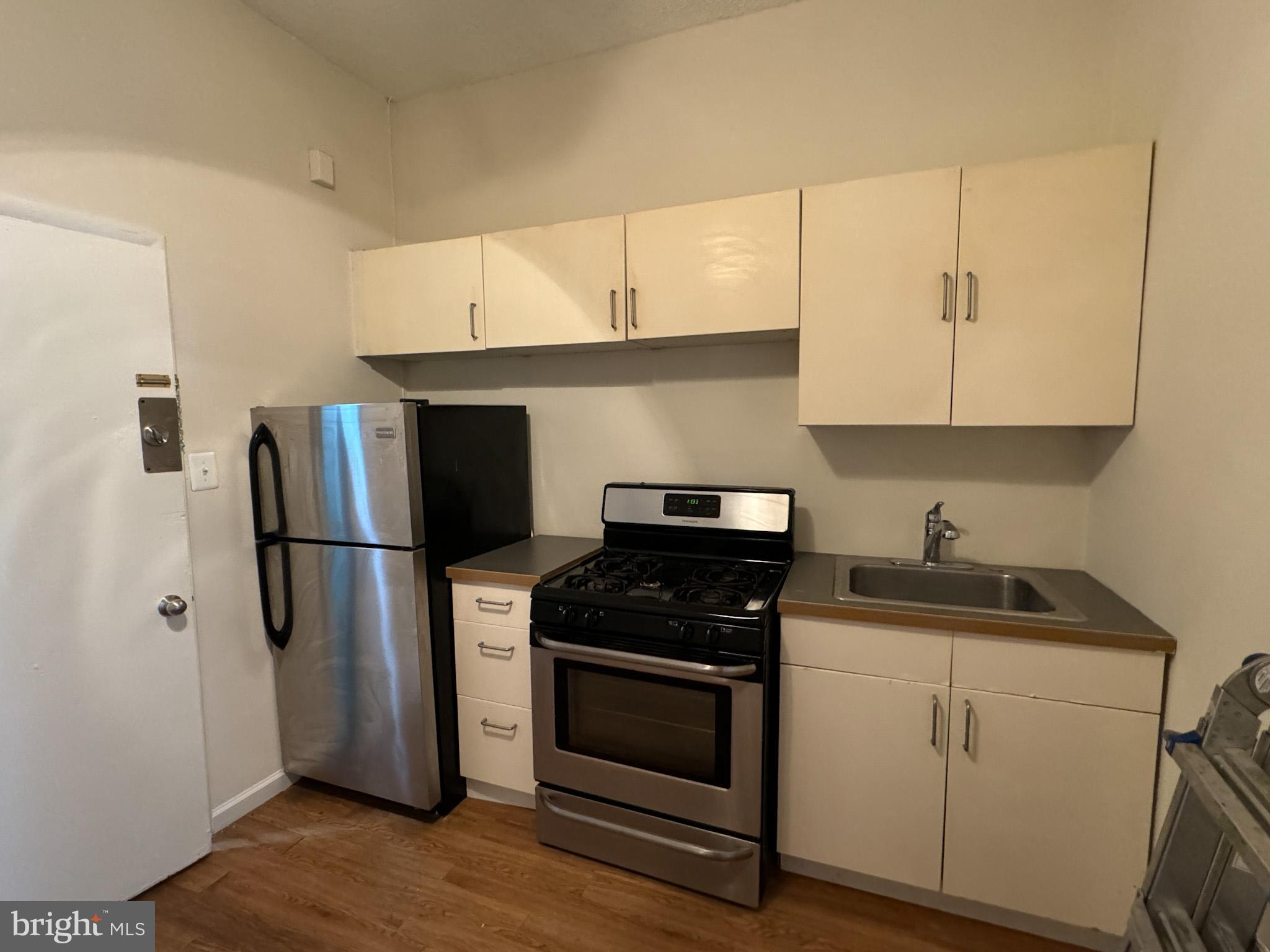 RITTENHOUSE SQUARE - Residential Lease