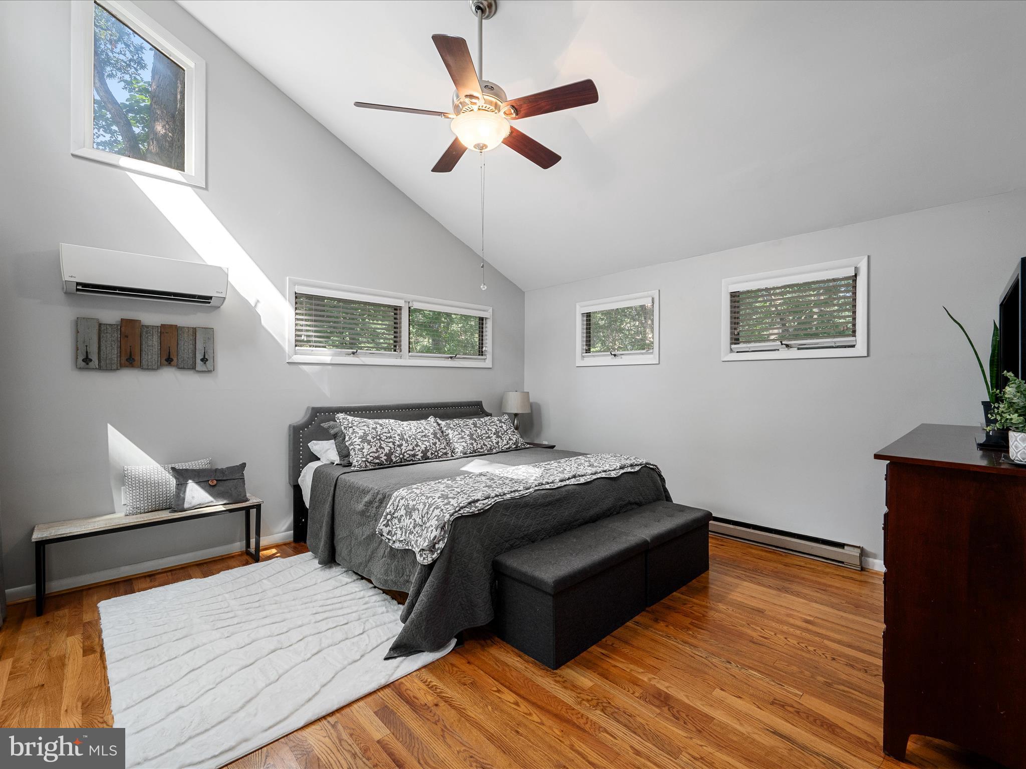 LAKE HOLIDAY ESTATES - Residential