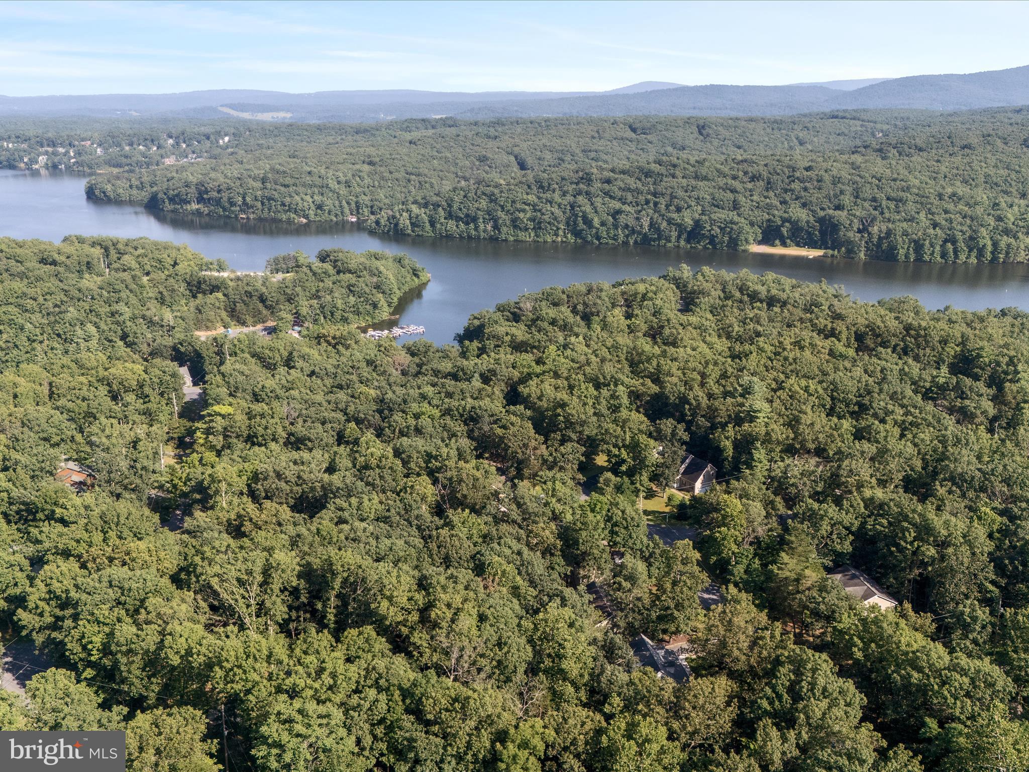 LAKE HOLIDAY ESTATES - Residential