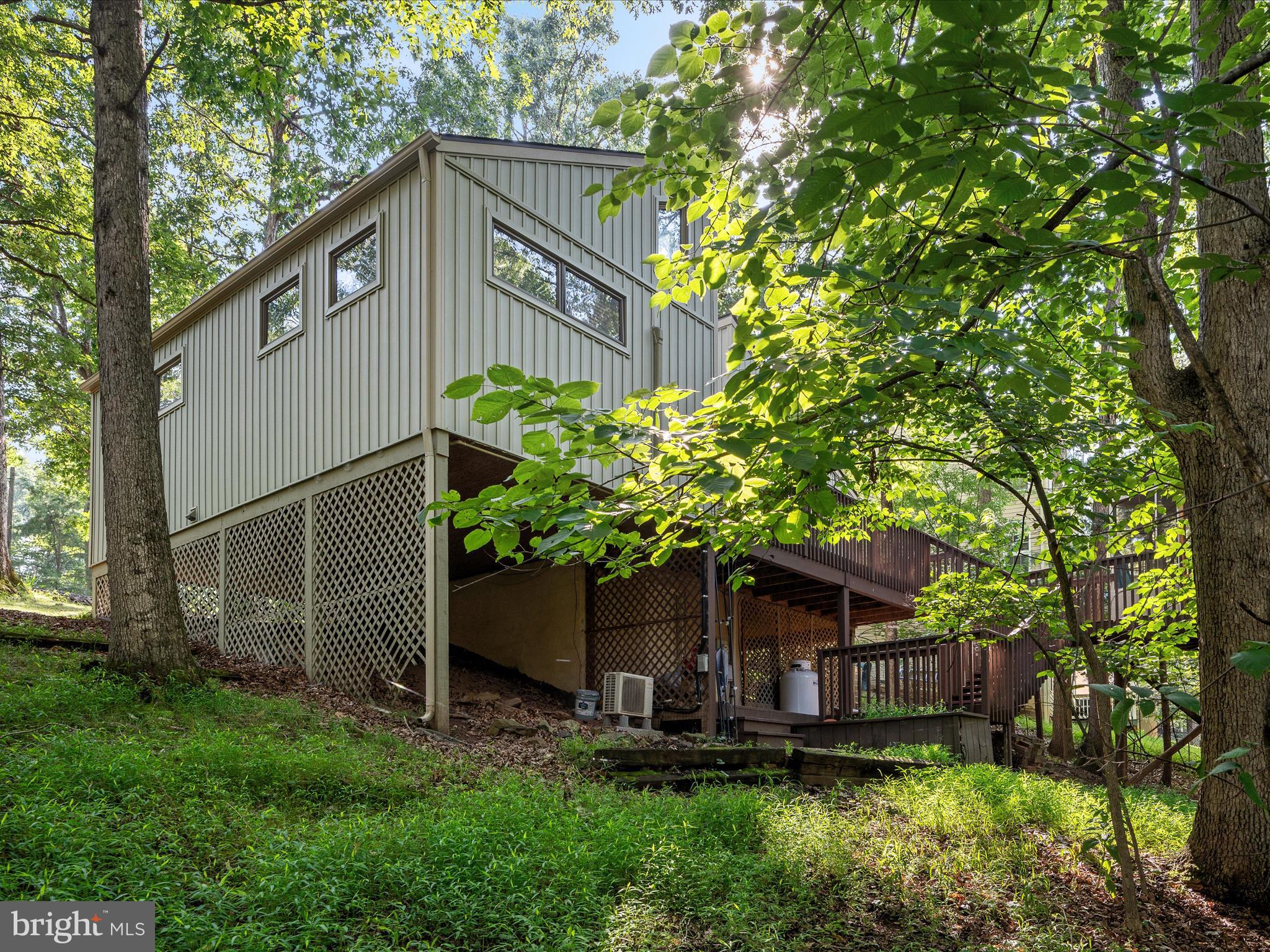 LAKE HOLIDAY ESTATES - Residential