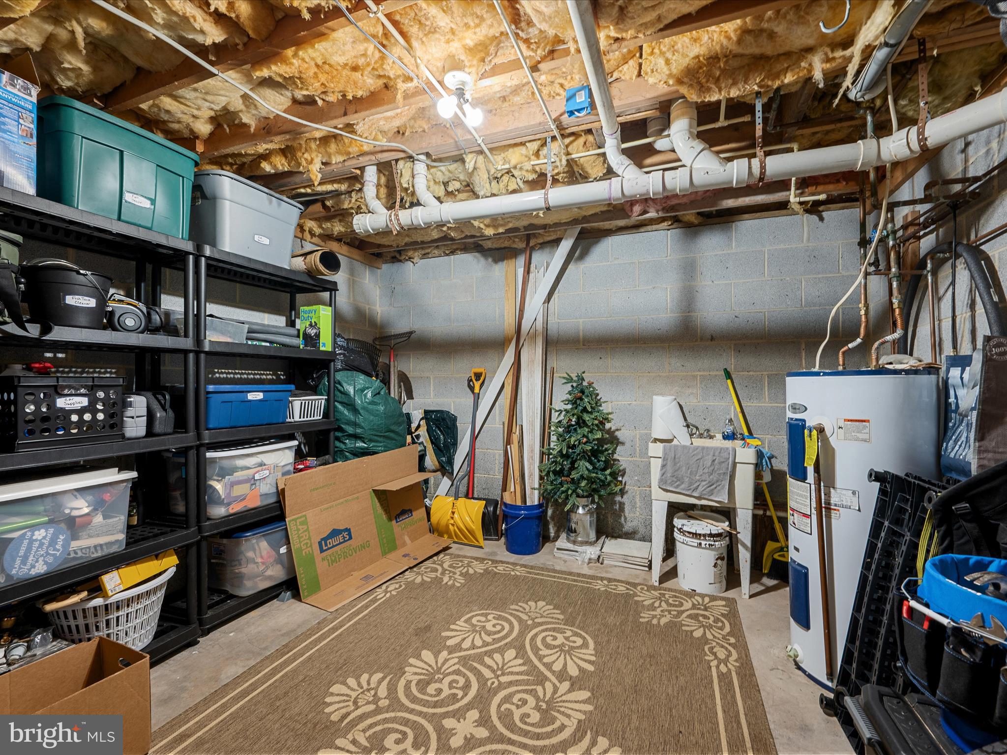 LAKE HOLIDAY ESTATES - Residential