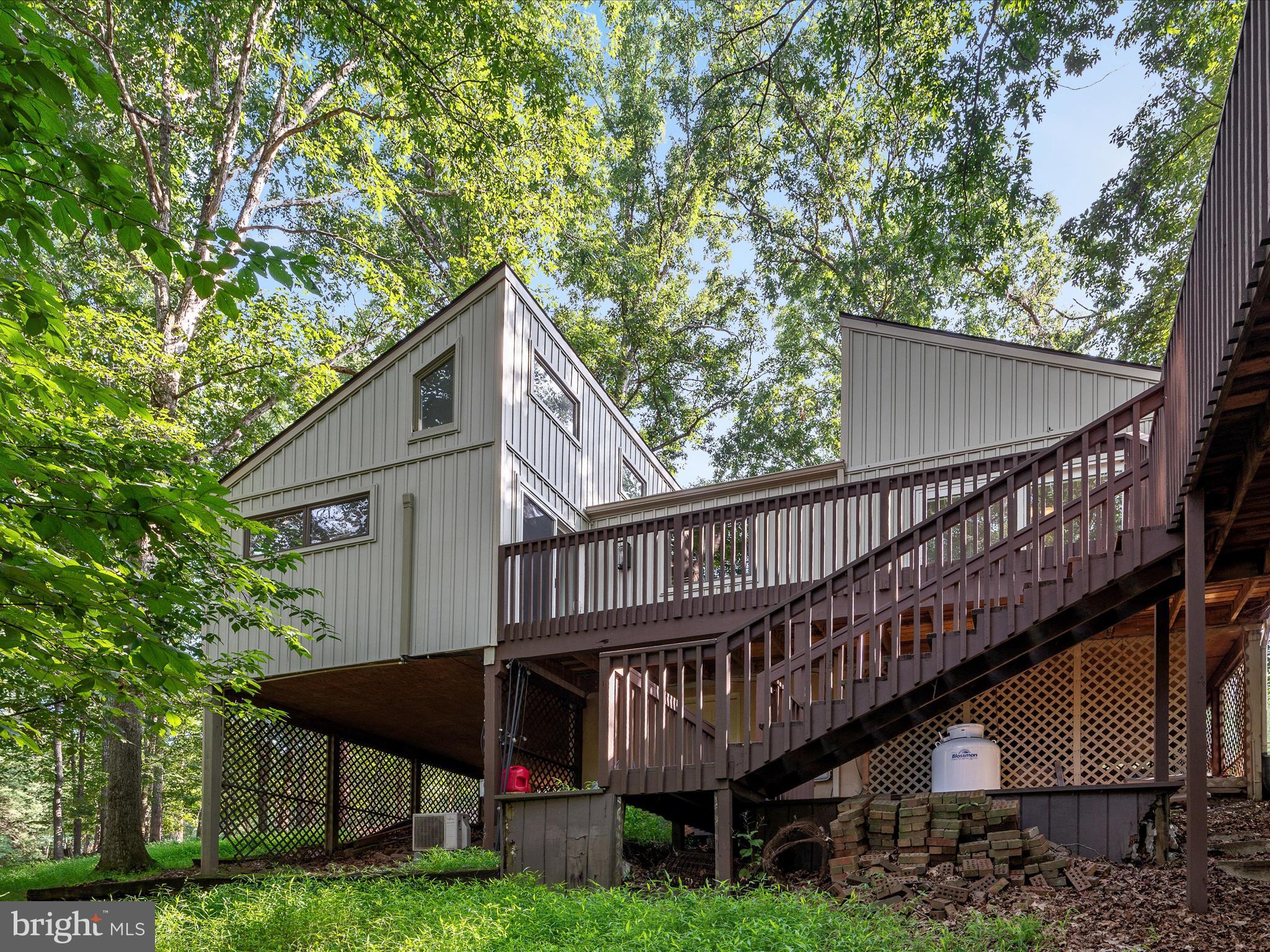 LAKE HOLIDAY ESTATES - Residential