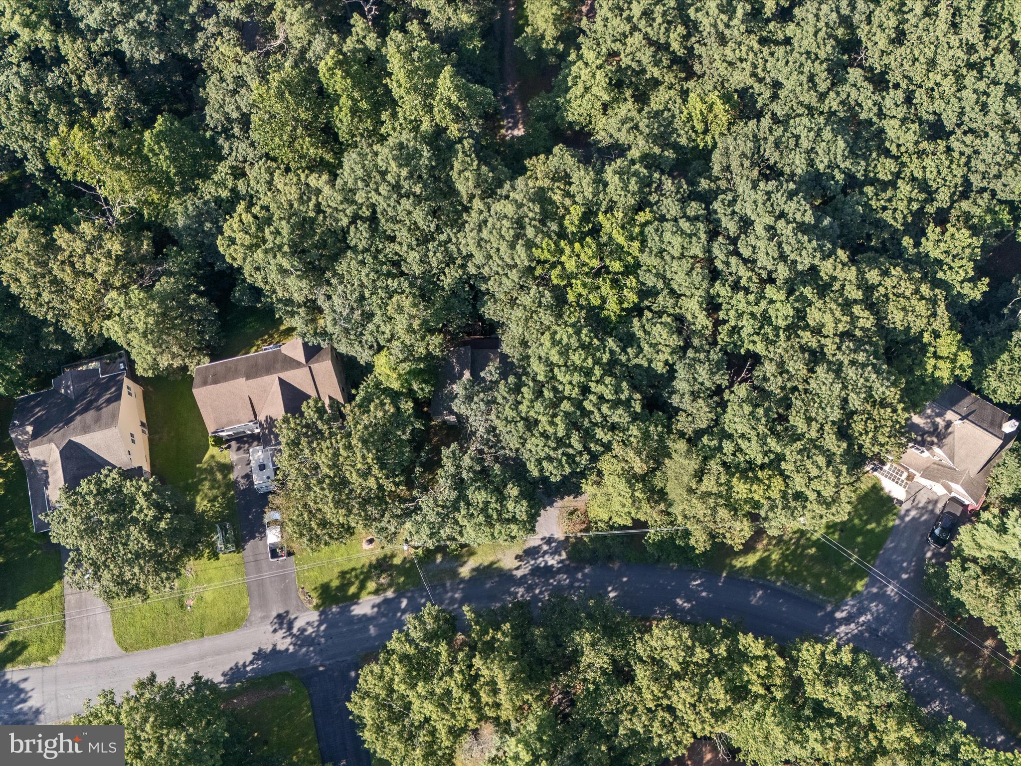 LAKE HOLIDAY ESTATES - Residential